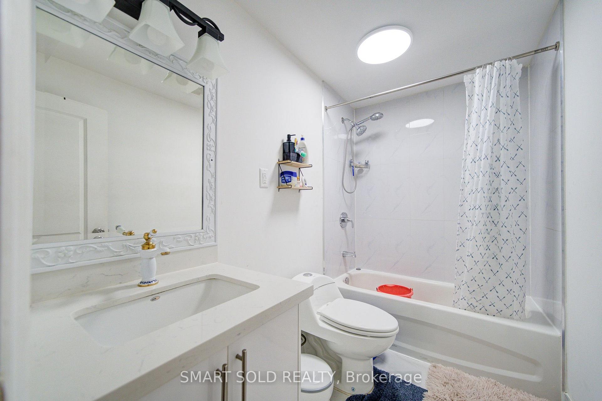 Photo 40 of 157 Waller Street, Whitby, Rolling Acres — HOMEH