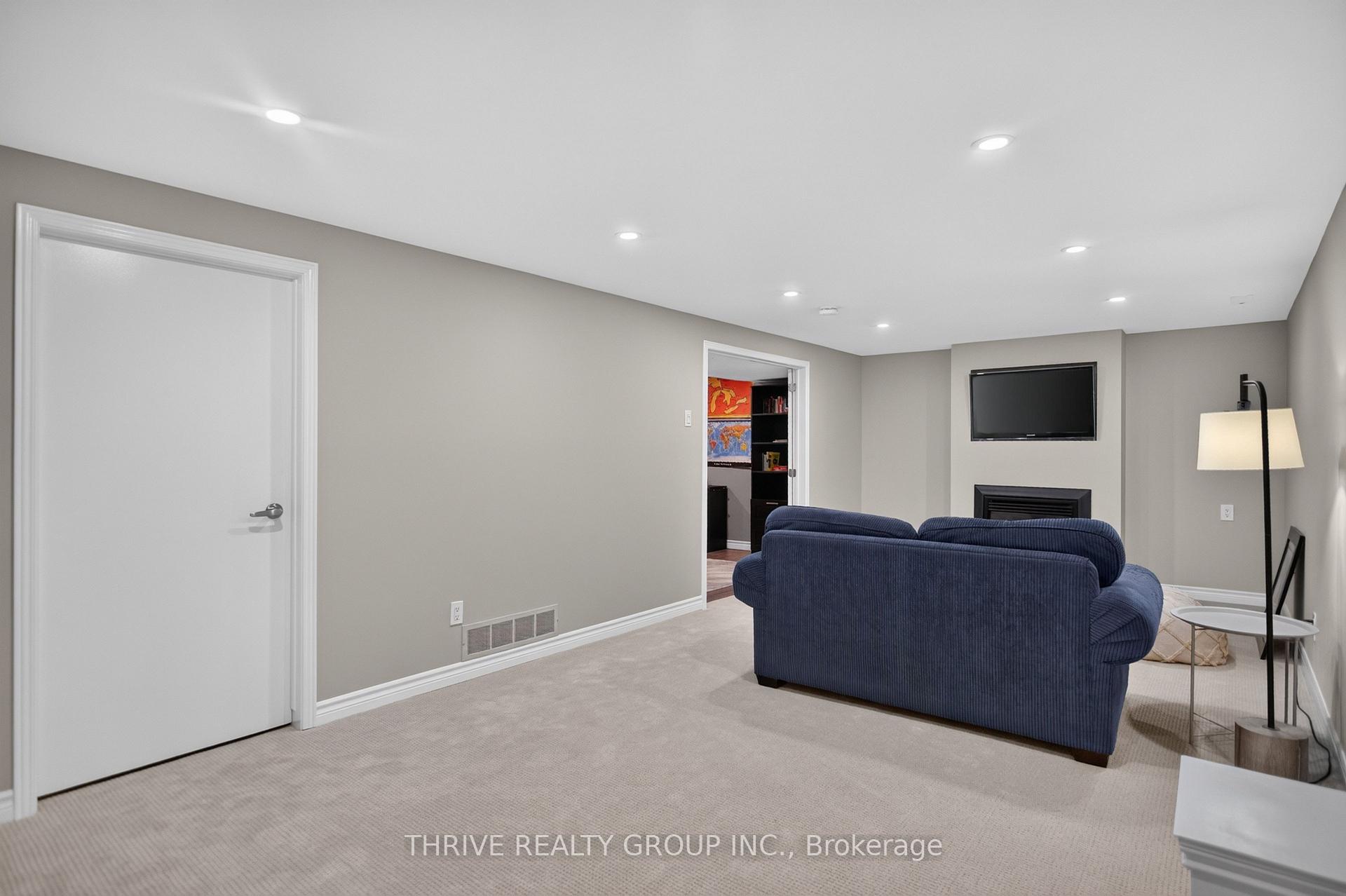 Photo 33 of 18 Rexway Road, London, North F — HOMEH