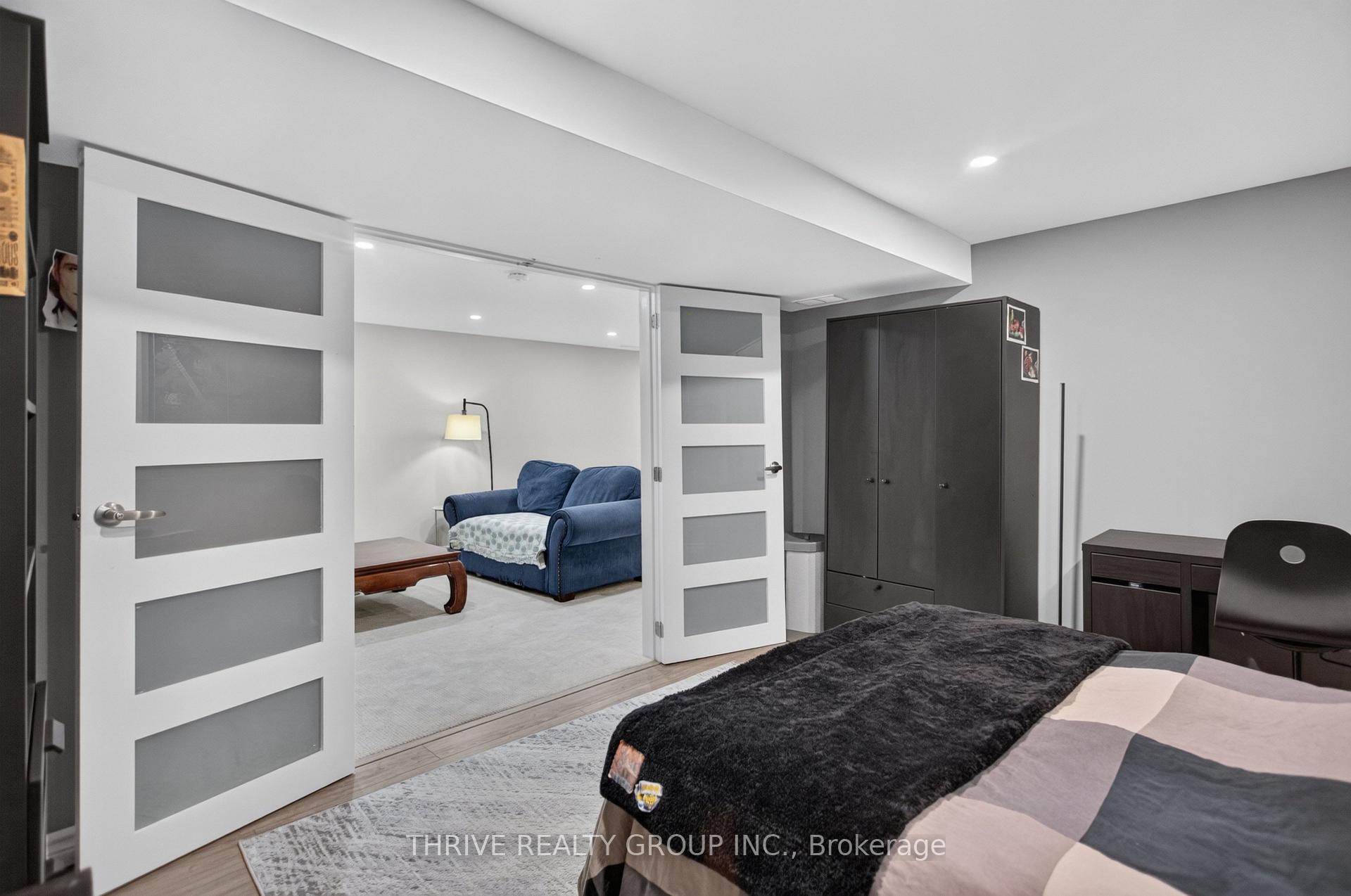 Photo 38 of 18 Rexway Road, London, North F — HOMEH