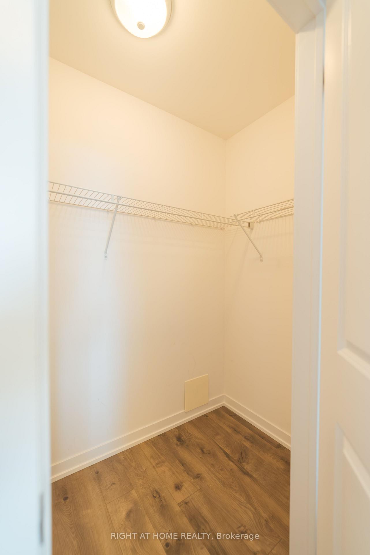 Photo 8 of Unit 803, 85 Robinson Street, Hamilton, Durand — HOMEH