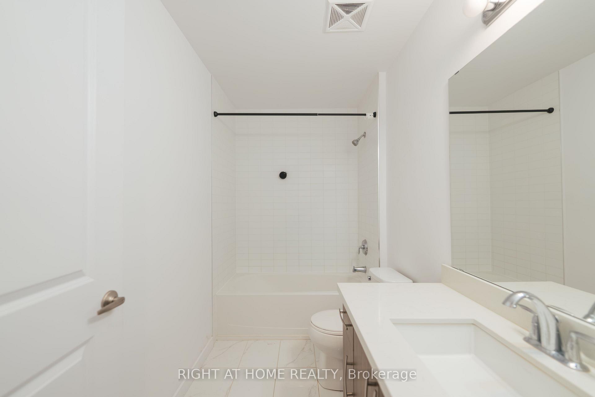 Photo 13 of Unit 803, 85 Robinson Street, Hamilton, Durand — HOMEH