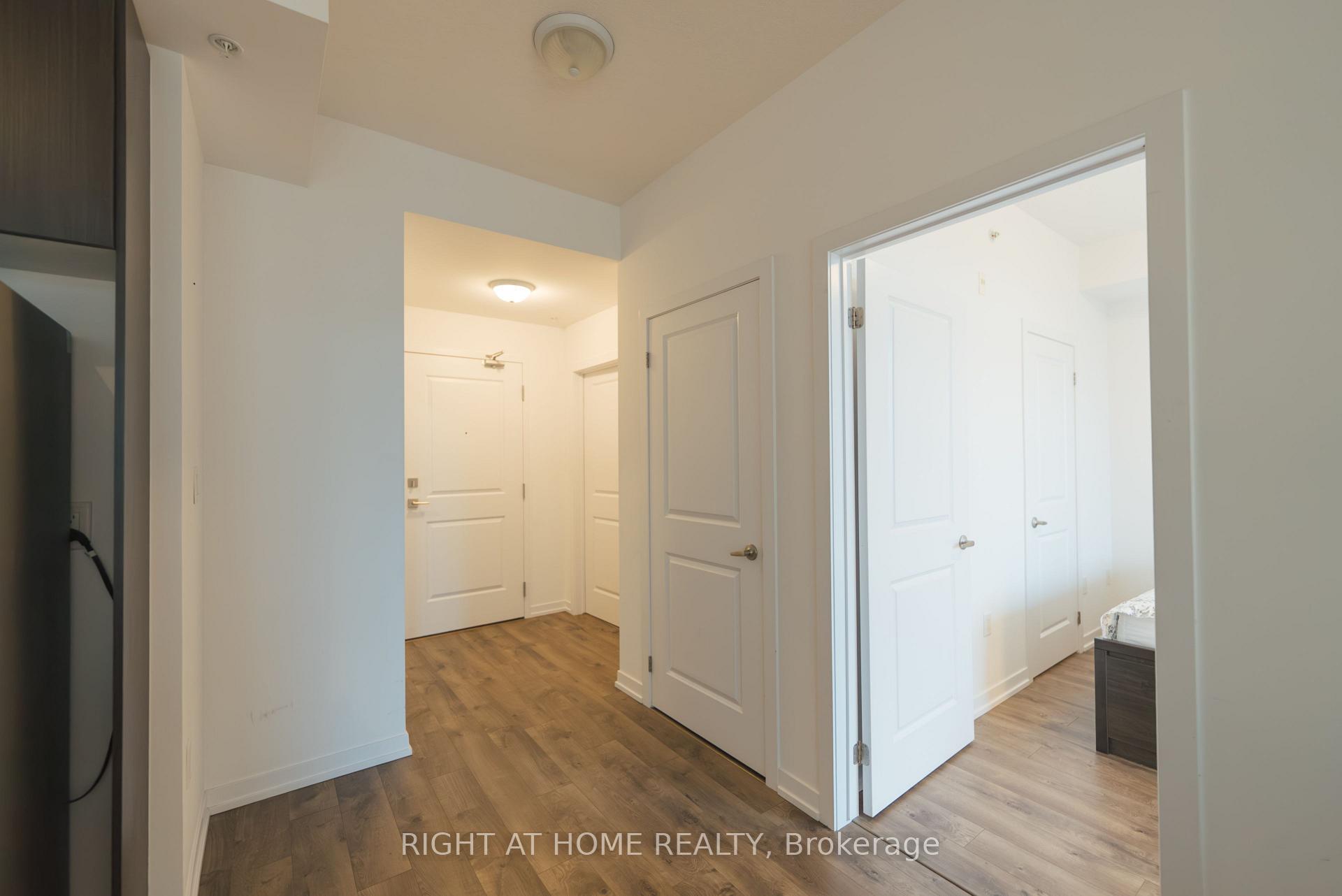 Photo 15 of Unit 803, 85 Robinson Street, Hamilton, Durand — HOMEH