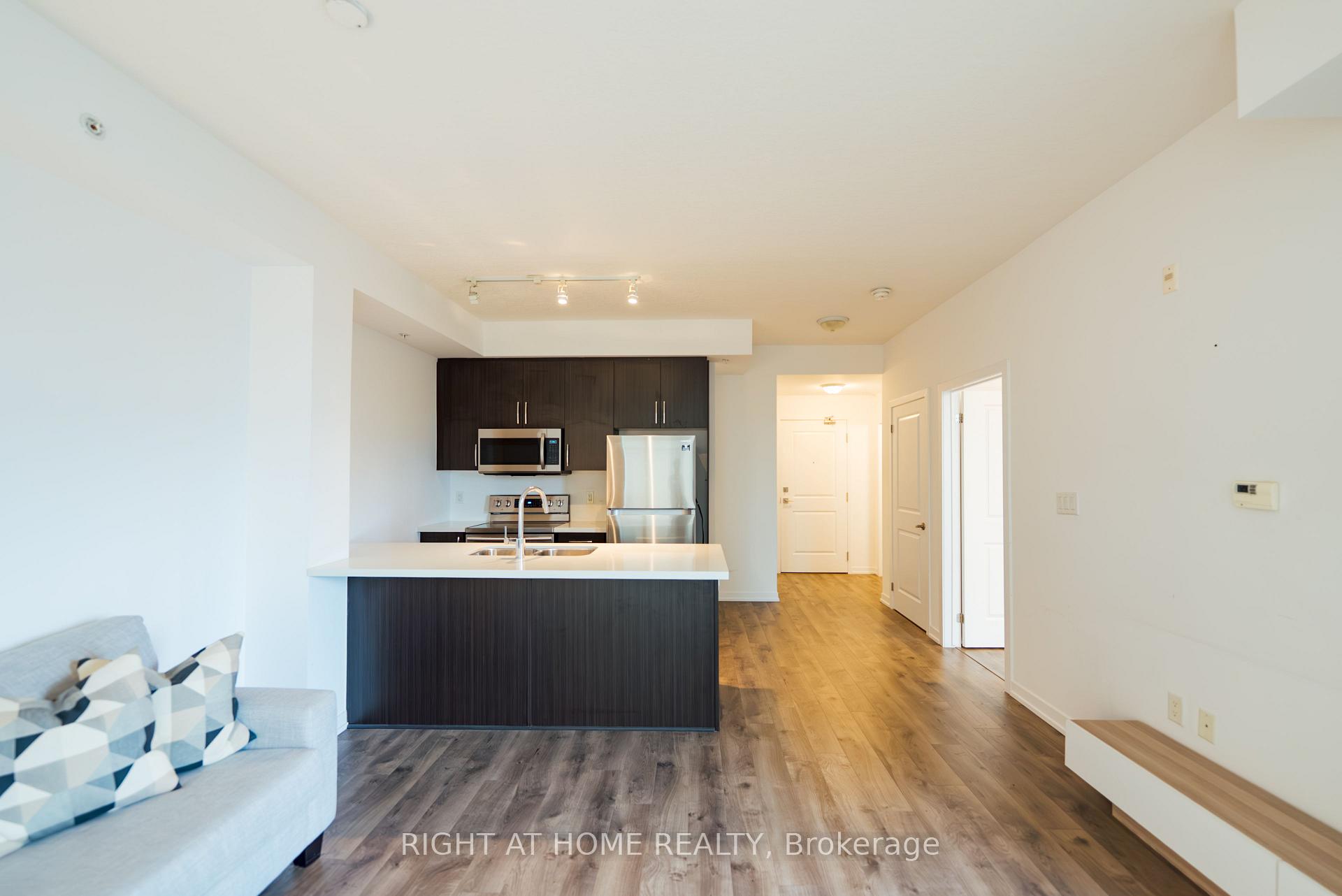 Photo 19 of Unit 803, 85 Robinson Street, Hamilton, Durand — HOMEH
