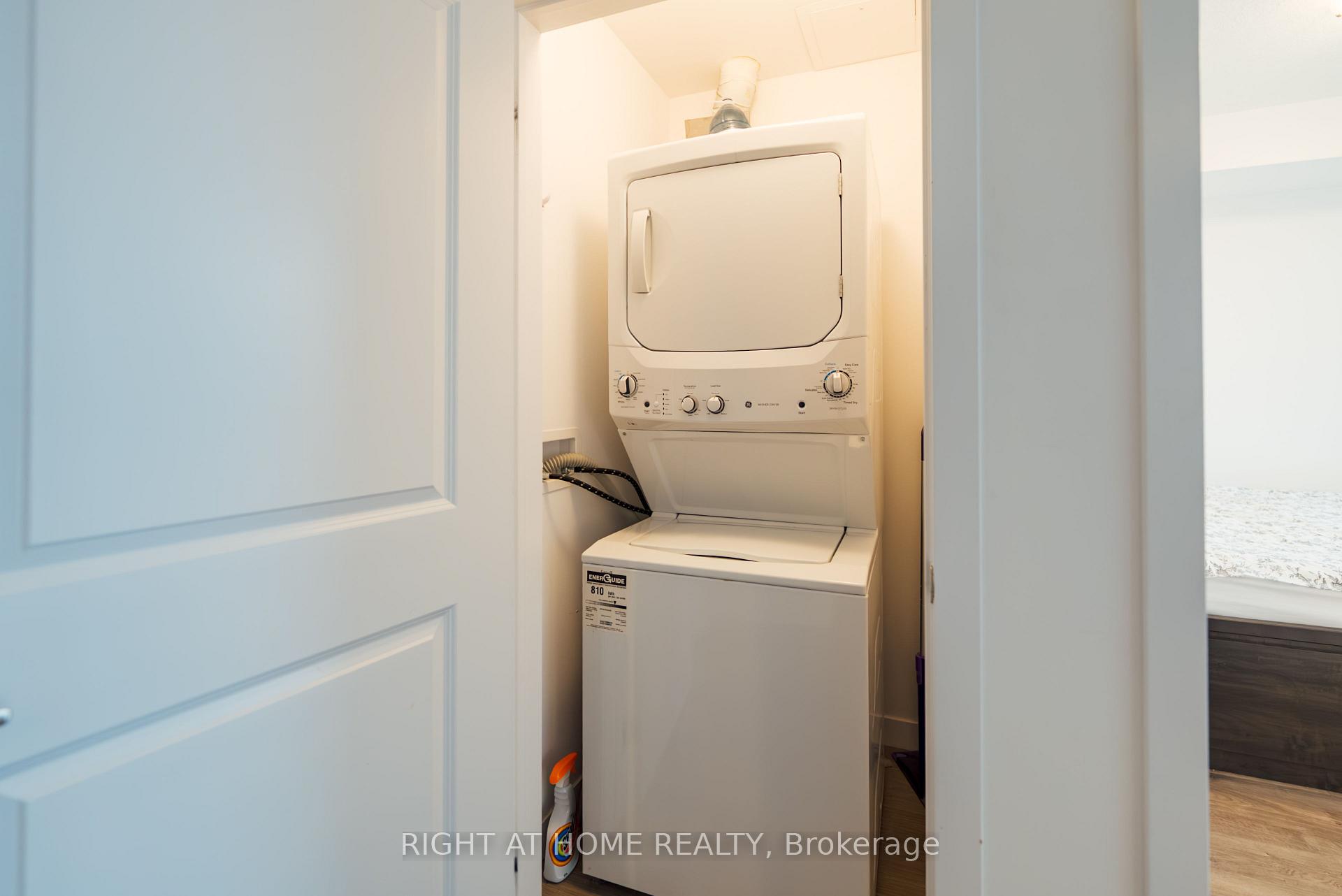 Photo 21 of Unit 803, 85 Robinson Street, Hamilton, Durand — HOMEH