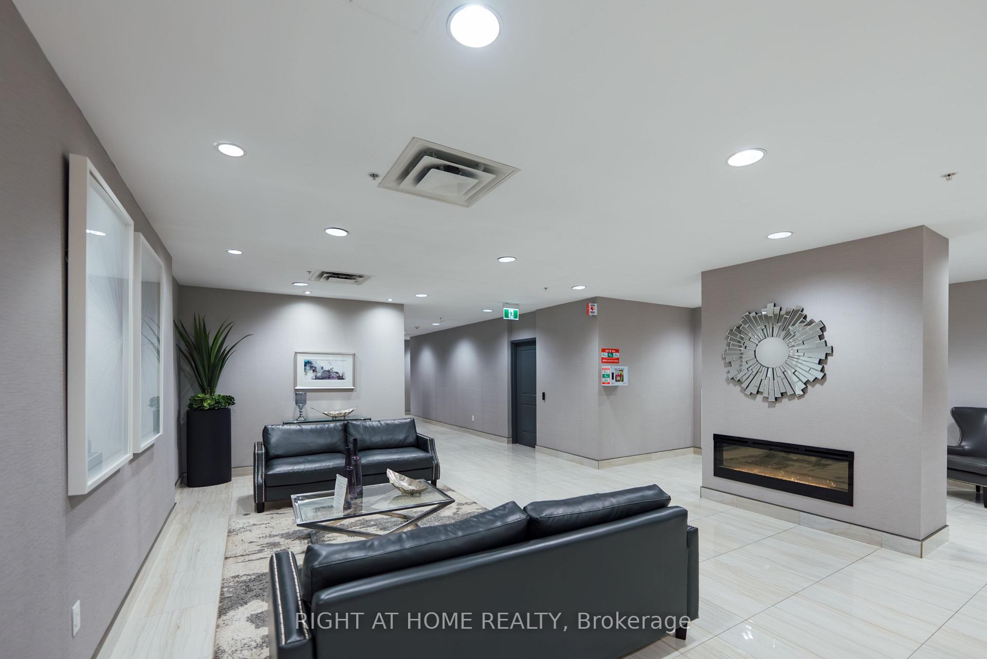 Photo 27 of Unit 803, 85 Robinson Street, Hamilton, Durand — HOMEH