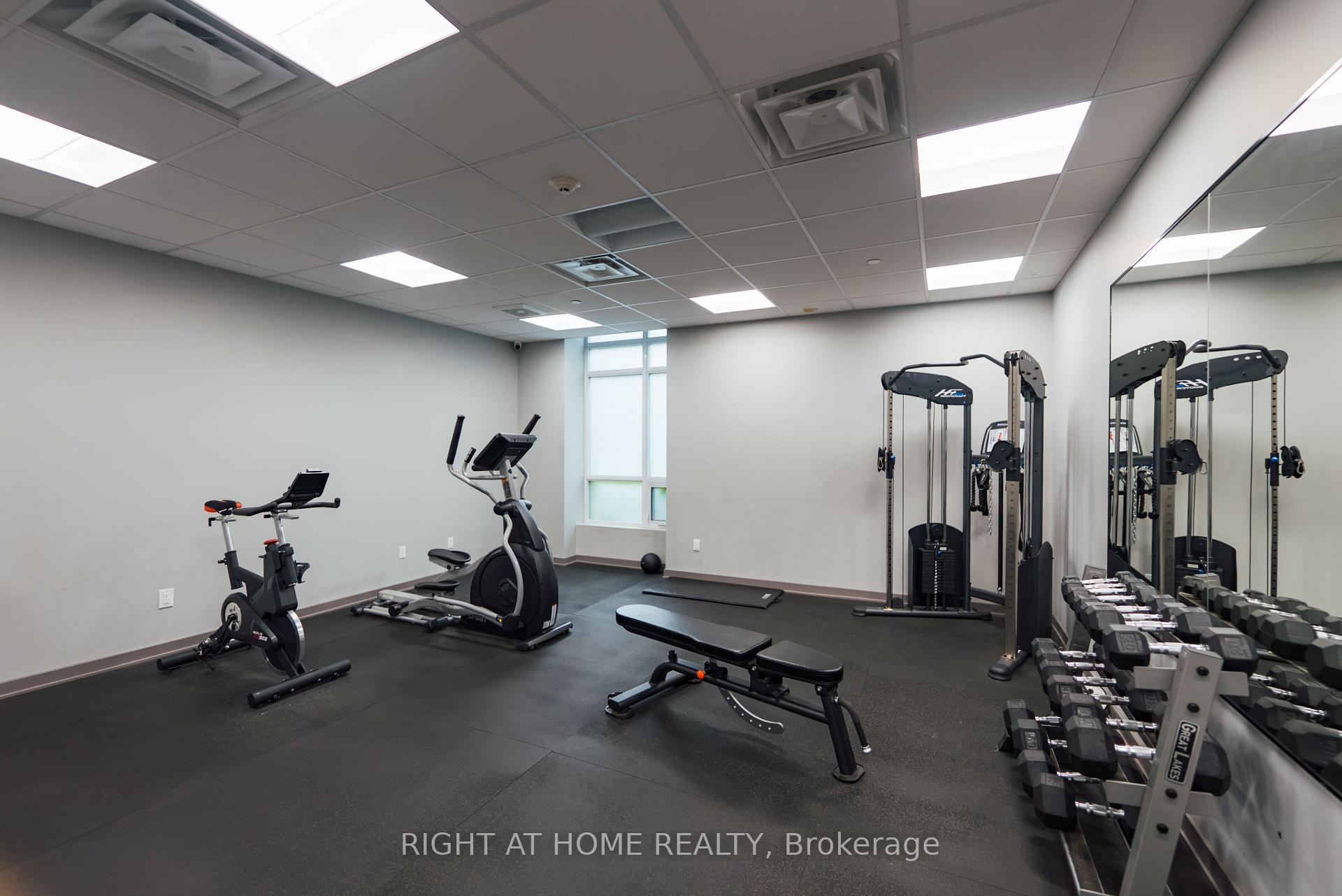 Photo 31 of Unit 803, 85 Robinson Street, Hamilton, Durand — HOMEH