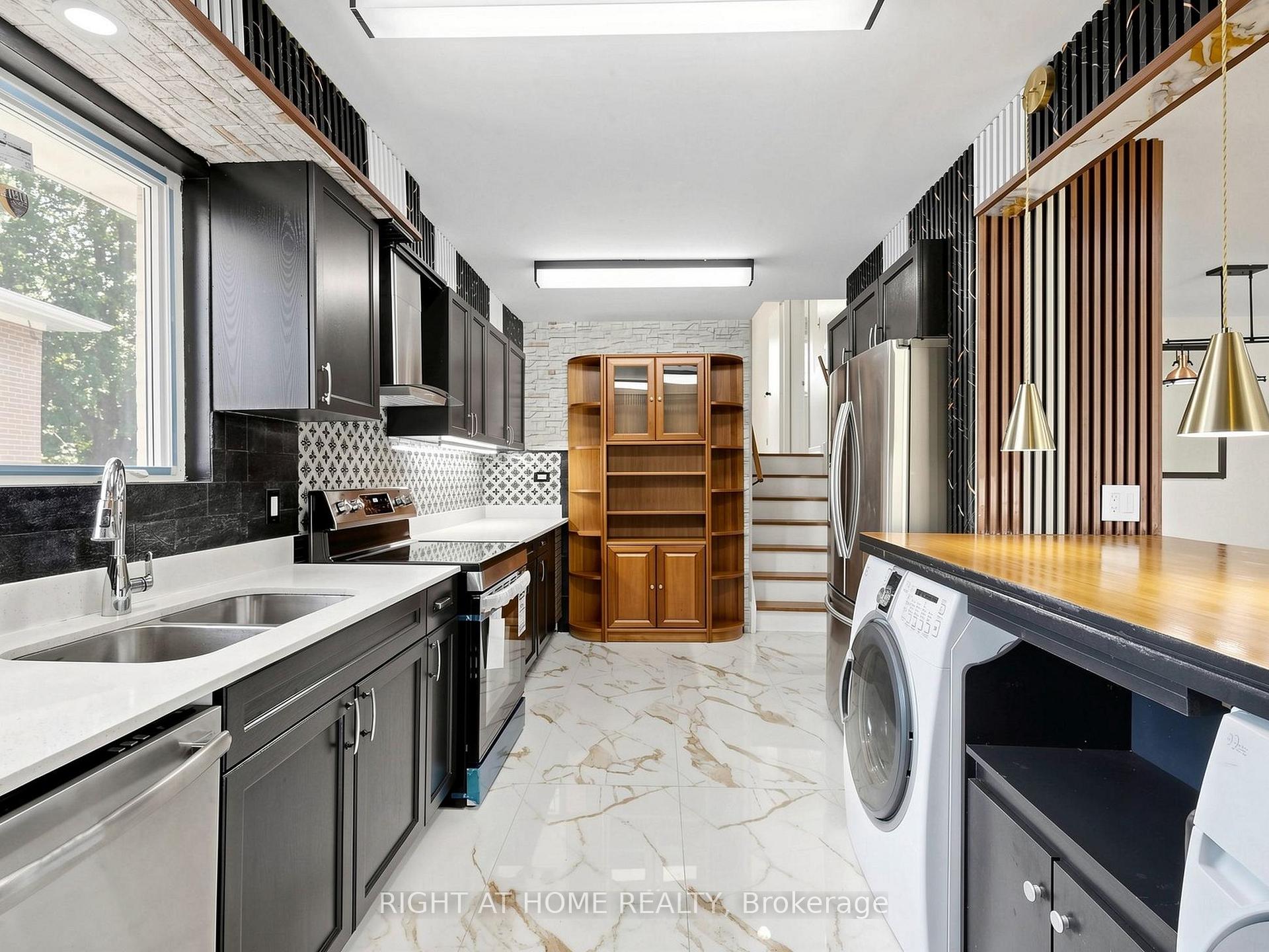 Photo 7 of 65 Darlingside Drive, Scarborough, West Hill — HOMEH