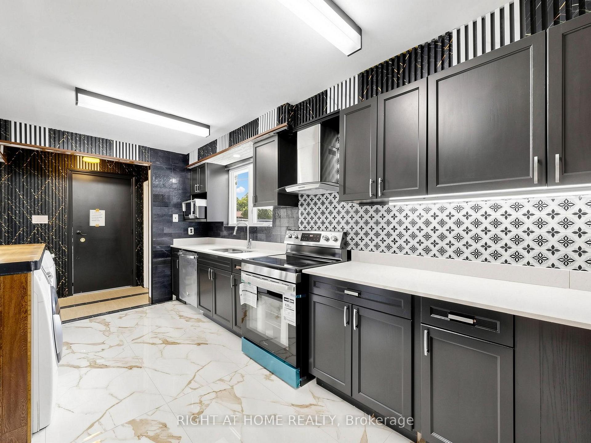 Photo 9 of 65 Darlingside Drive, Scarborough, West Hill — HOMEH