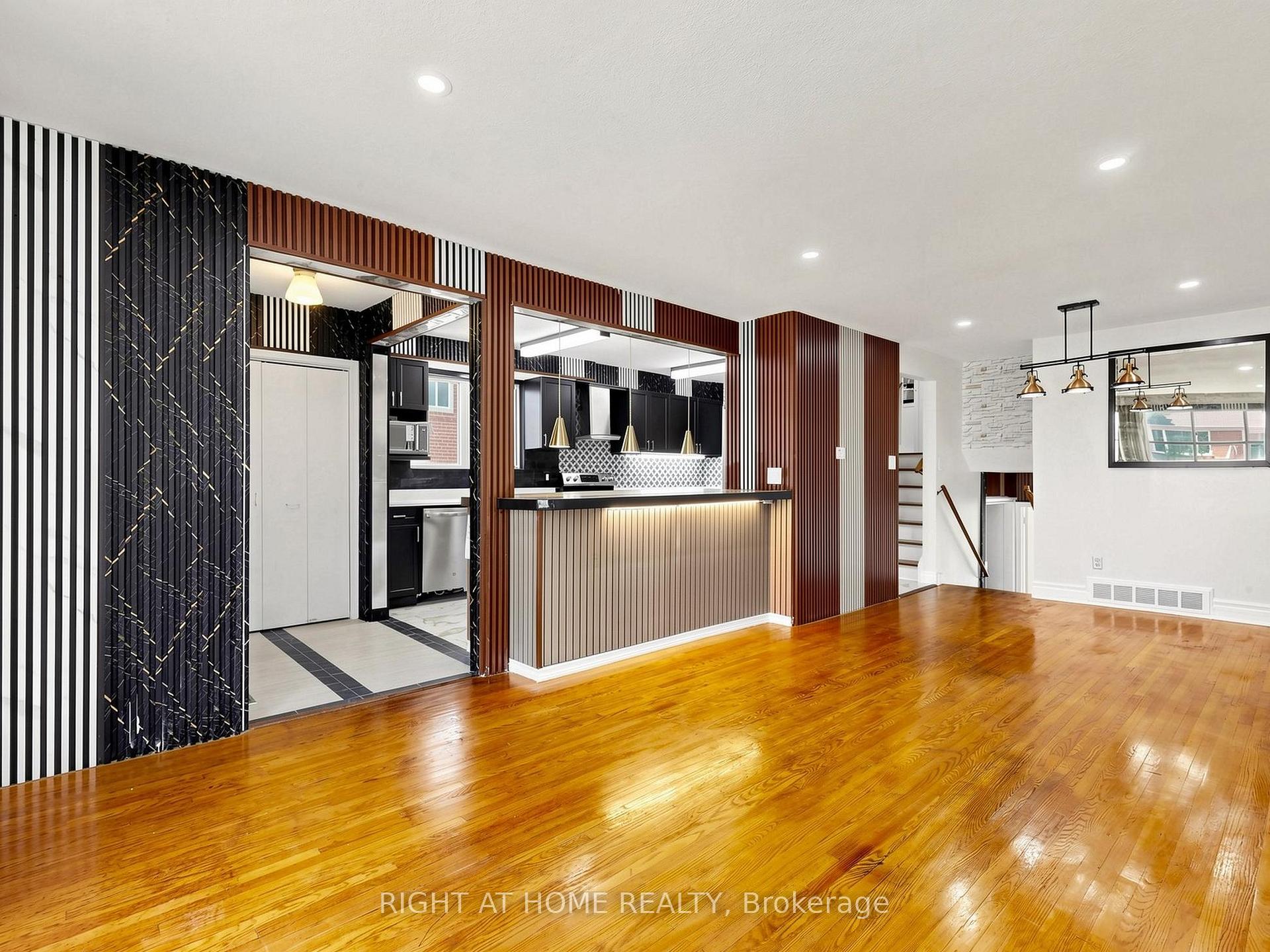 Photo 10 of 65 Darlingside Drive, Scarborough, West Hill — HOMEH