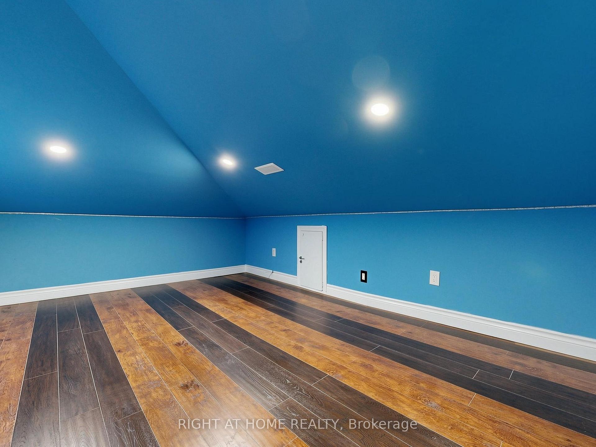 Photo 26 of 65 Darlingside Drive, Scarborough, West Hill — HOMEH