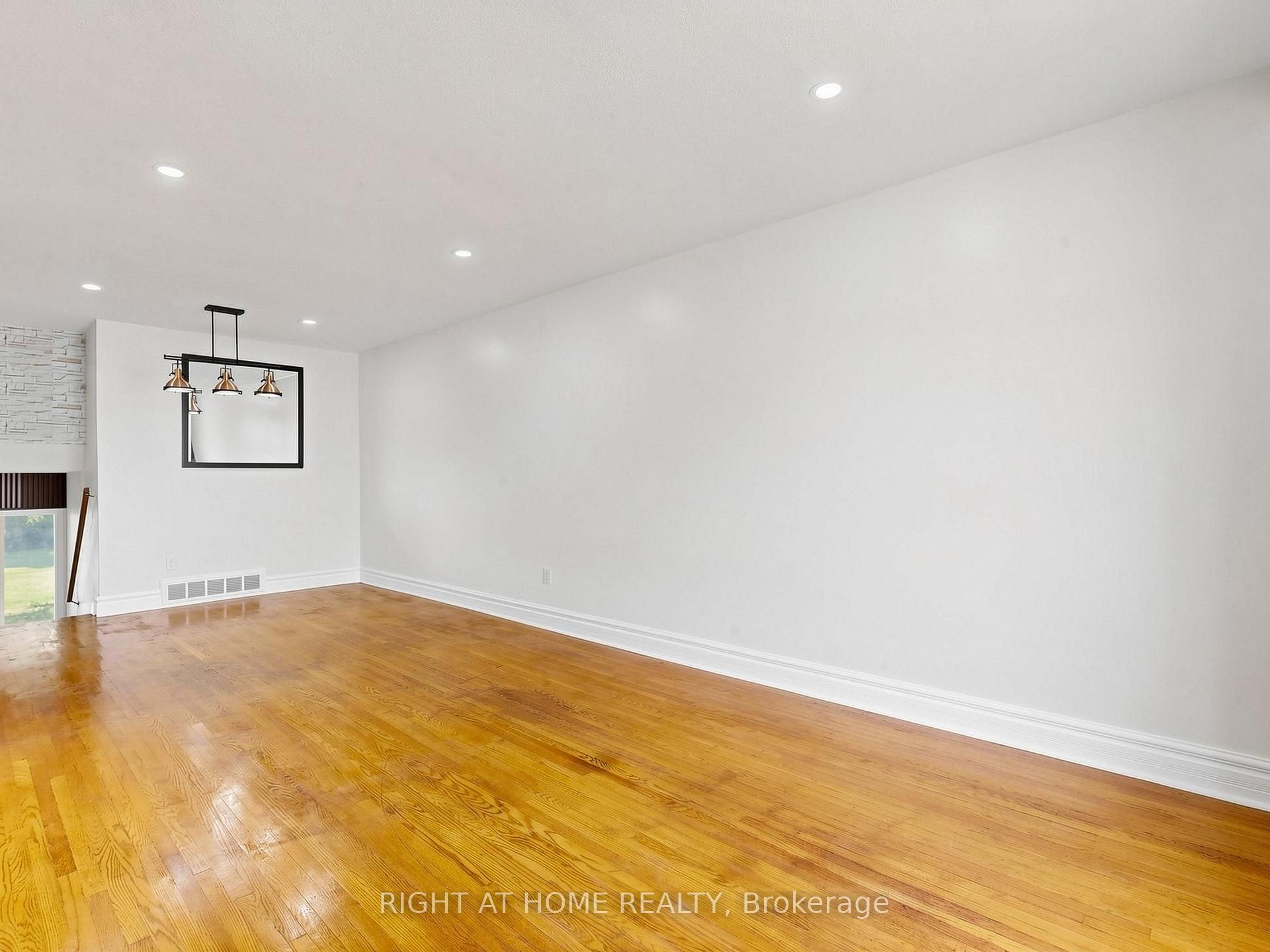 Photo 39 of 65 Darlingside Drive, Scarborough, West Hill — HOMEH