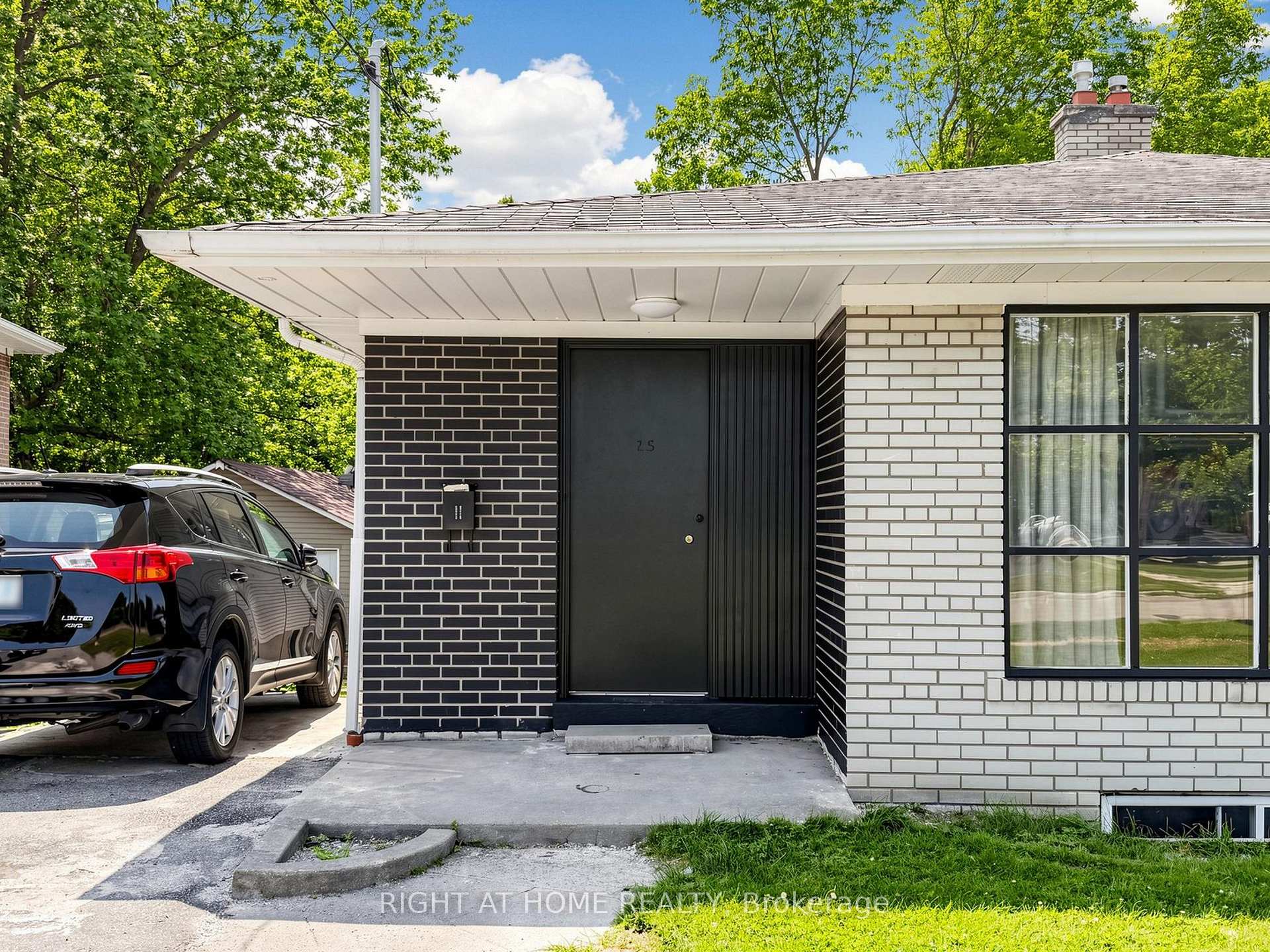 Photo 40 of 65 Darlingside Drive, Scarborough, West Hill — HOMEH
