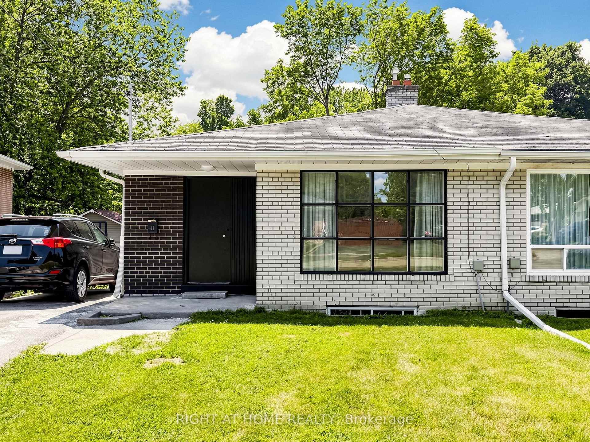 Photo 41 of 65 Darlingside Drive, Scarborough, West Hill — HOMEH