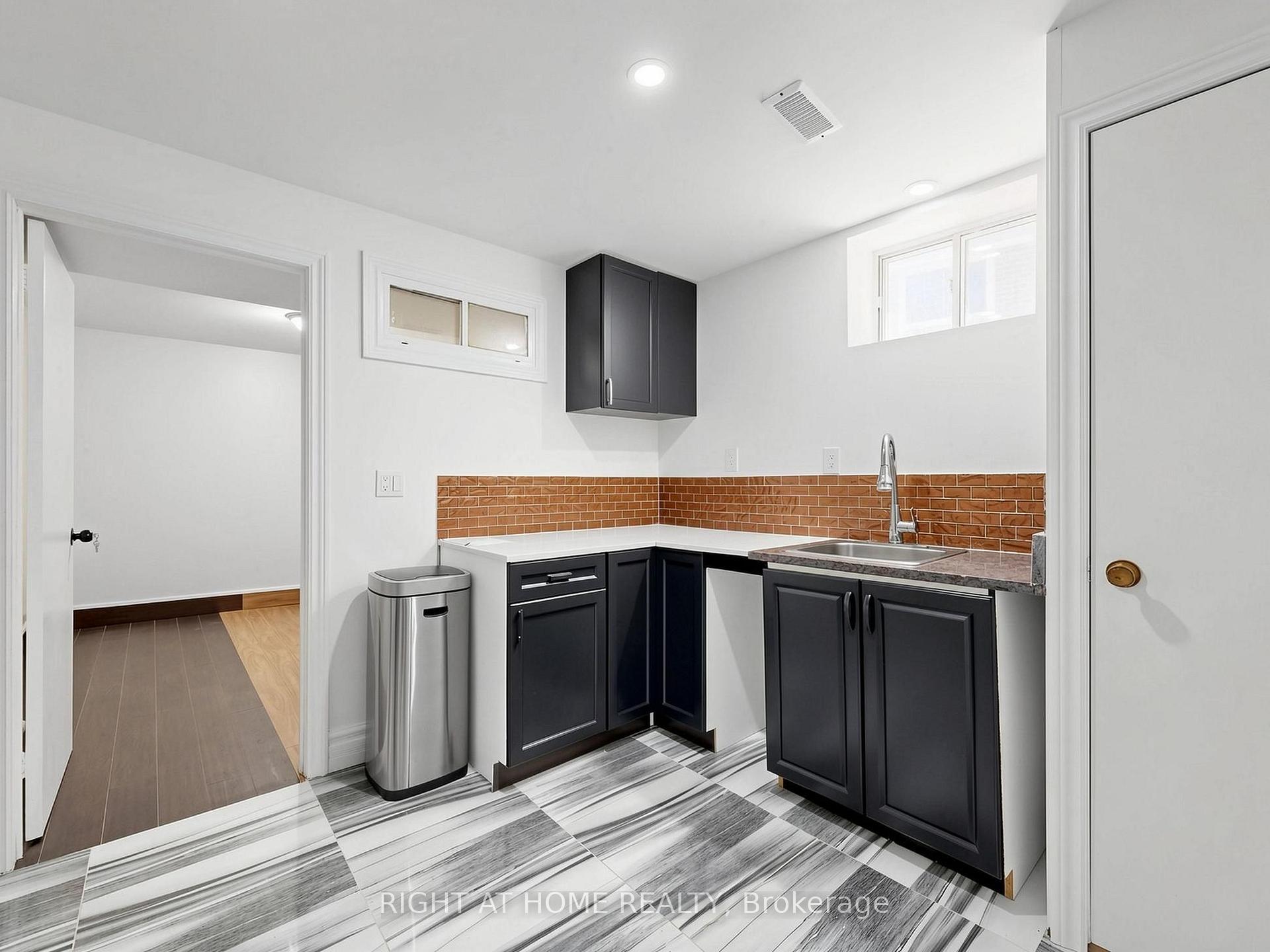 Photo 43 of 65 Darlingside Drive, Scarborough, West Hill — HOMEH
