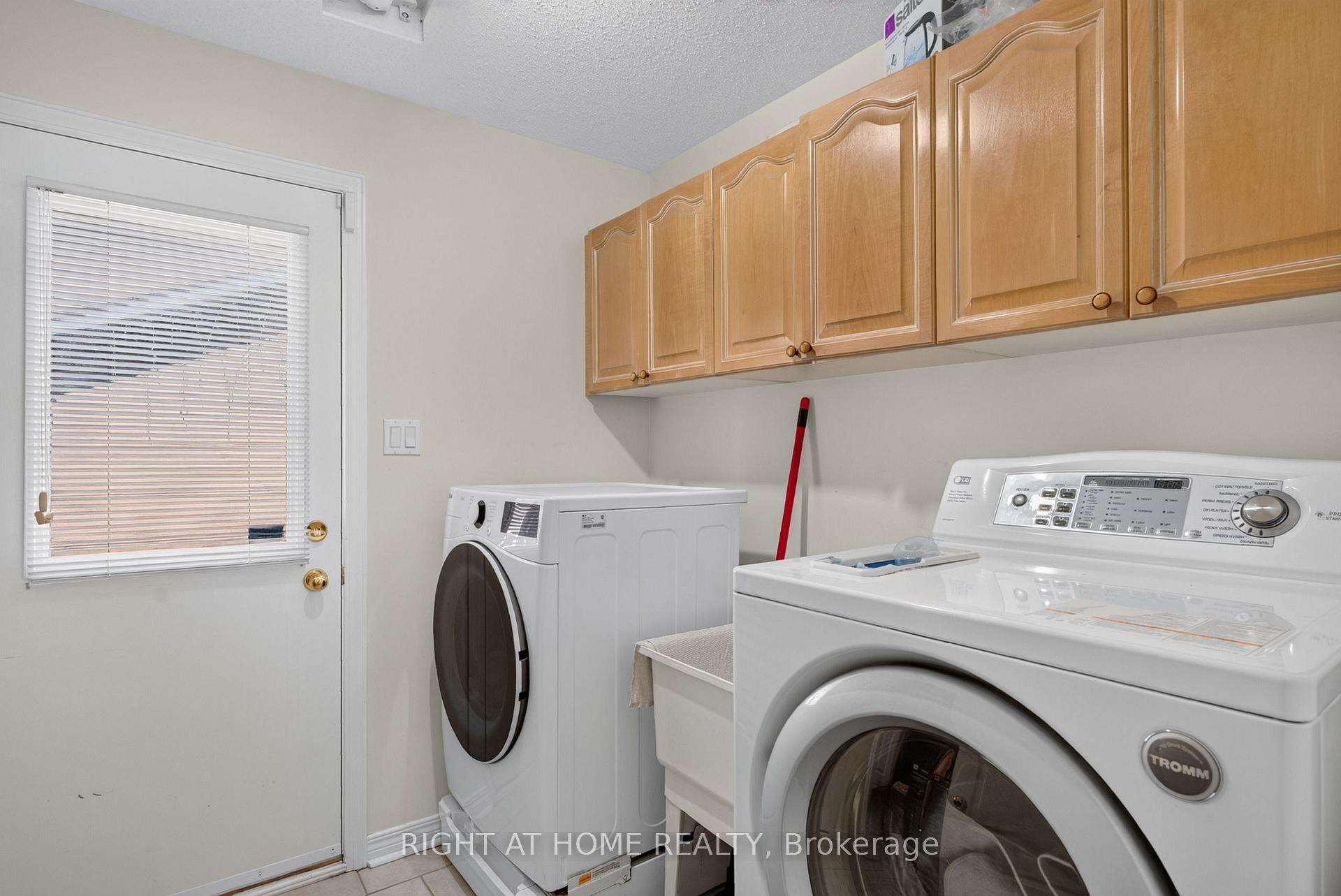 Photo 13 of 12 Baslaw Drive, Ottawa, Hunt Club Park — HOMEH
