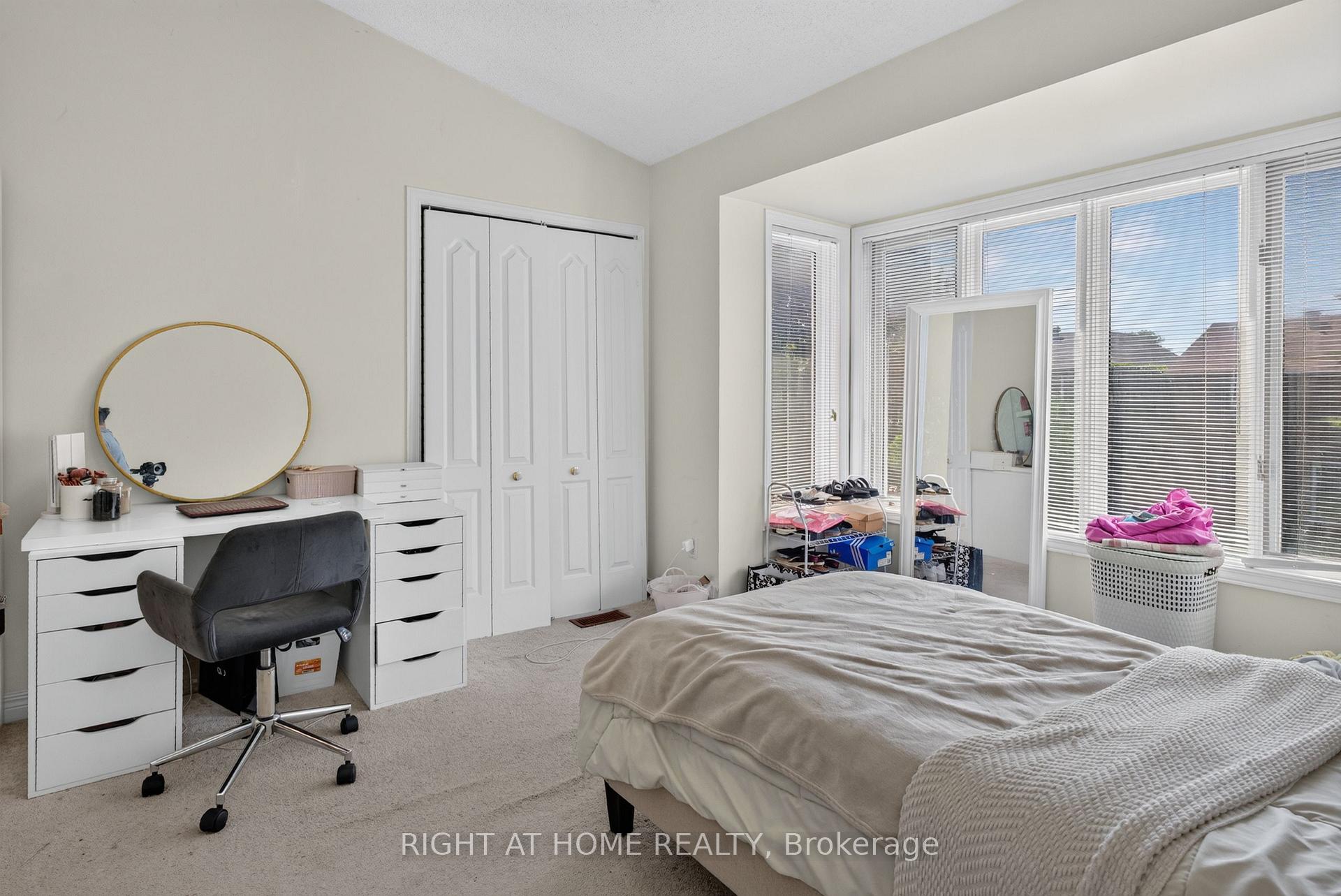 Photo 21 of 12 Baslaw Drive, Ottawa, Hunt Club Park — HOMEH