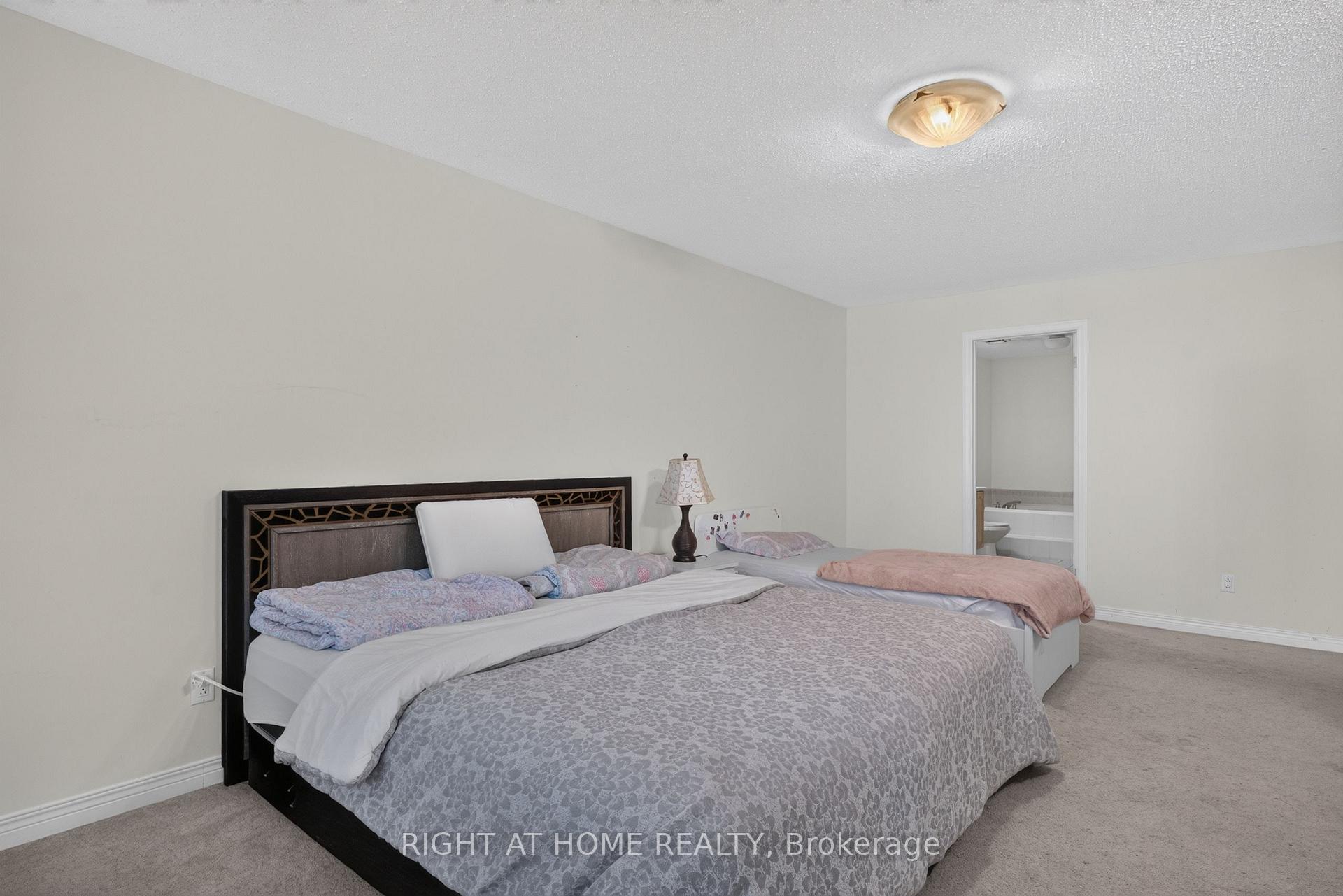 Photo 30 of 12 Baslaw Drive, Ottawa, Hunt Club Park — HOMEH