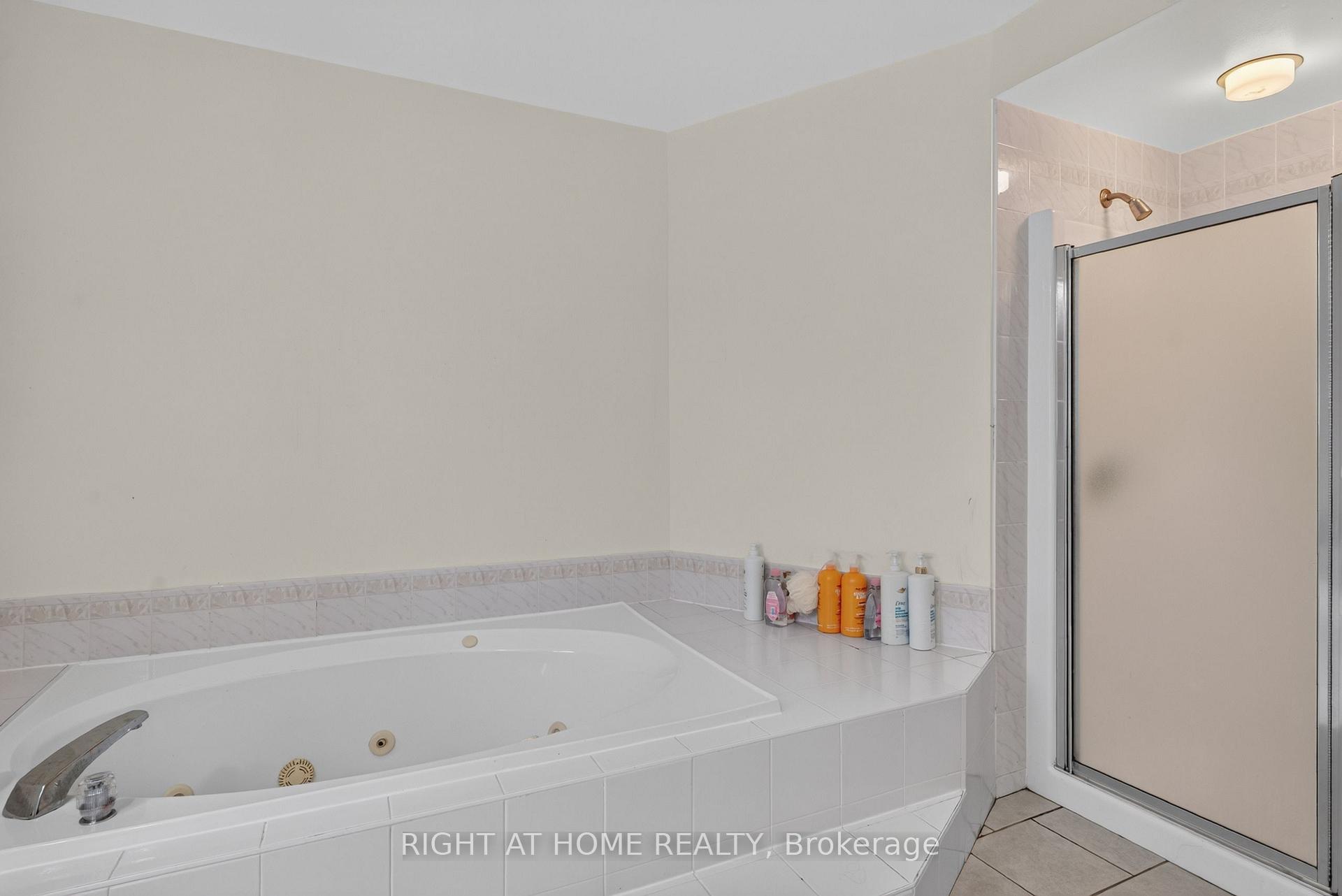 Photo 32 of 12 Baslaw Drive, Ottawa, Hunt Club Park — HOMEH