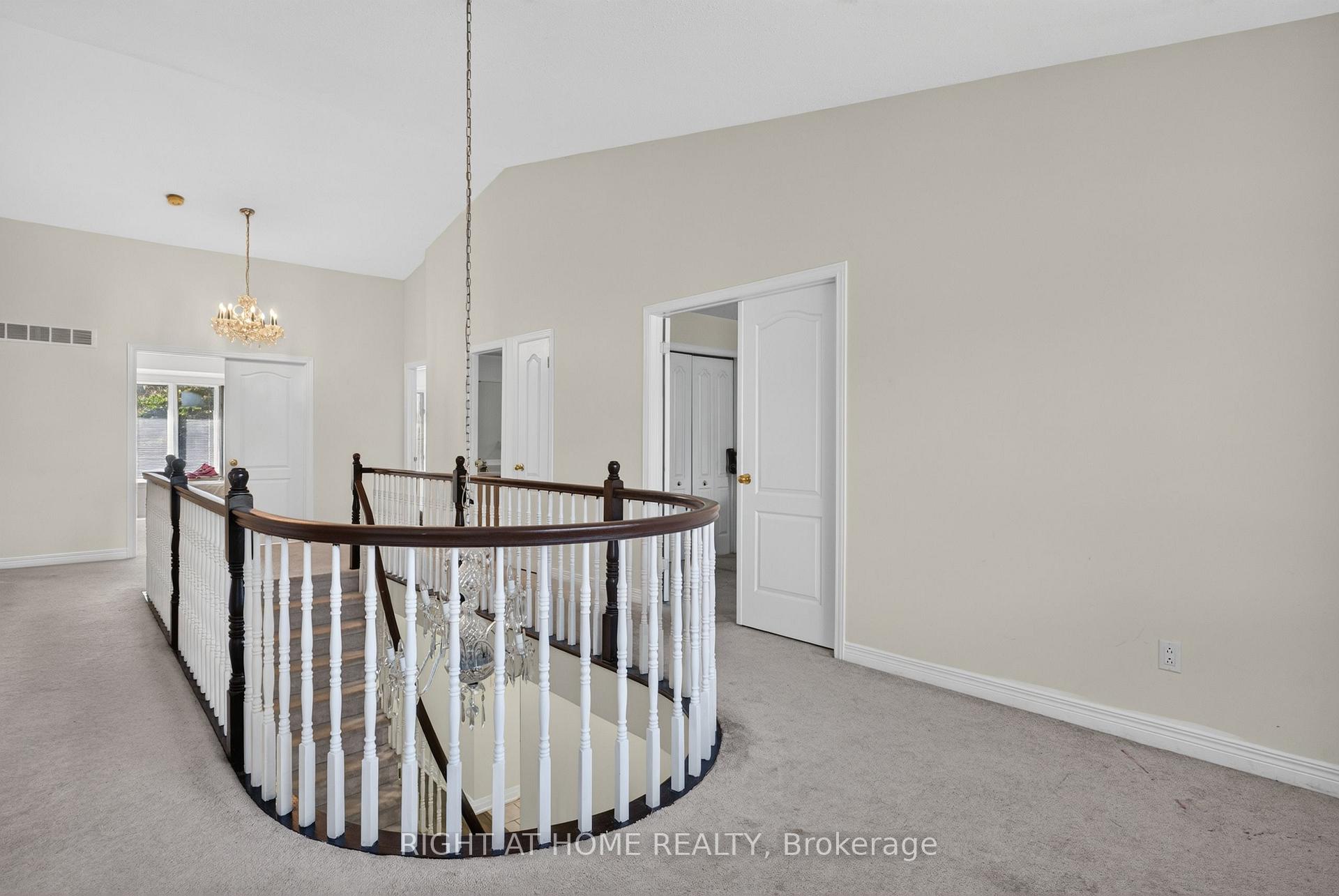 Photo 33 of 12 Baslaw Drive, Ottawa, Hunt Club Park — HOMEH