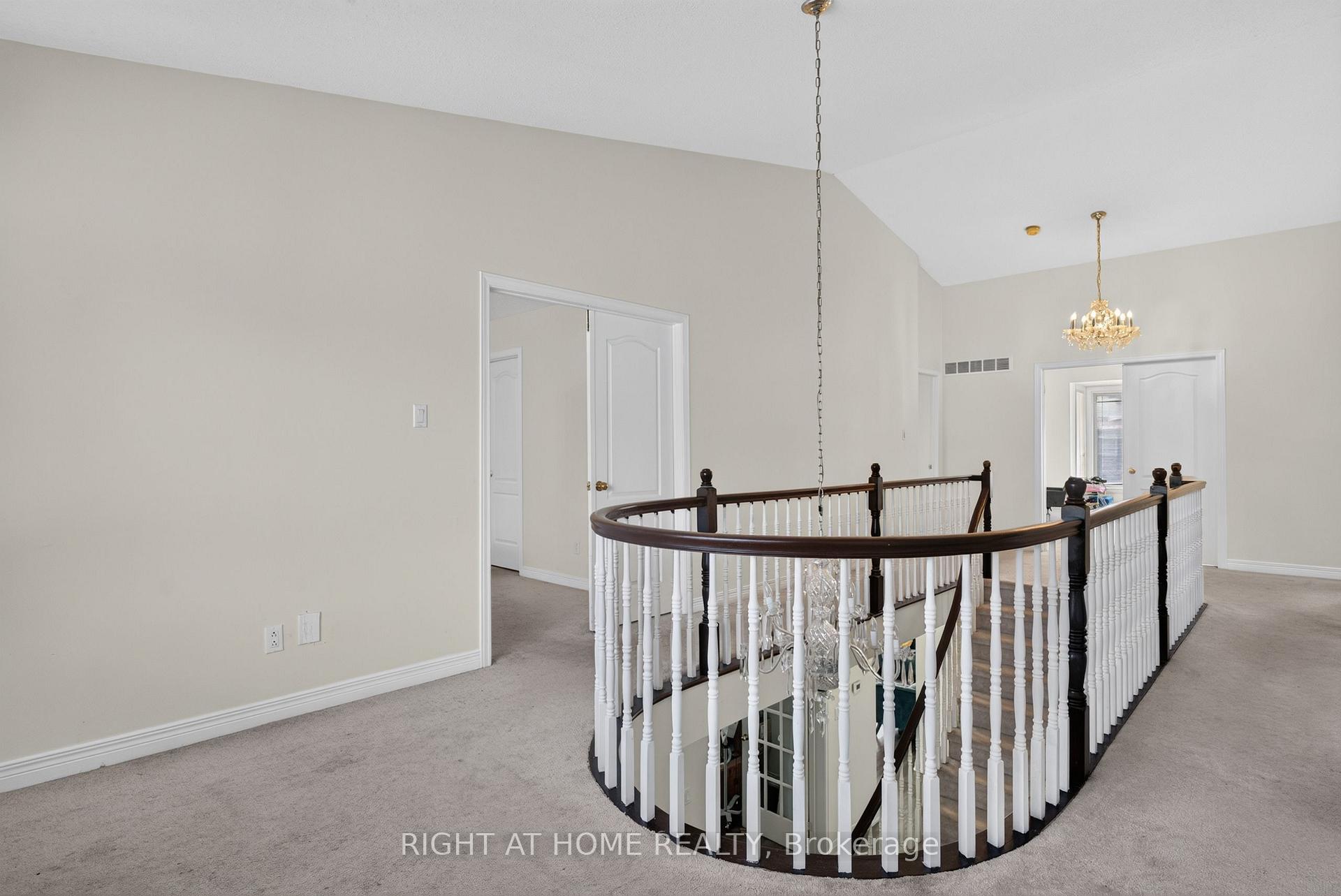Photo 35 of 12 Baslaw Drive, Ottawa, Hunt Club Park — HOMEH