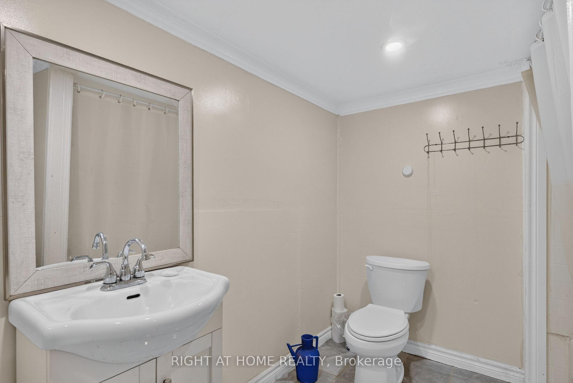 Photo 39 of 12 Baslaw Drive, Ottawa, Hunt Club Park — HOMEH