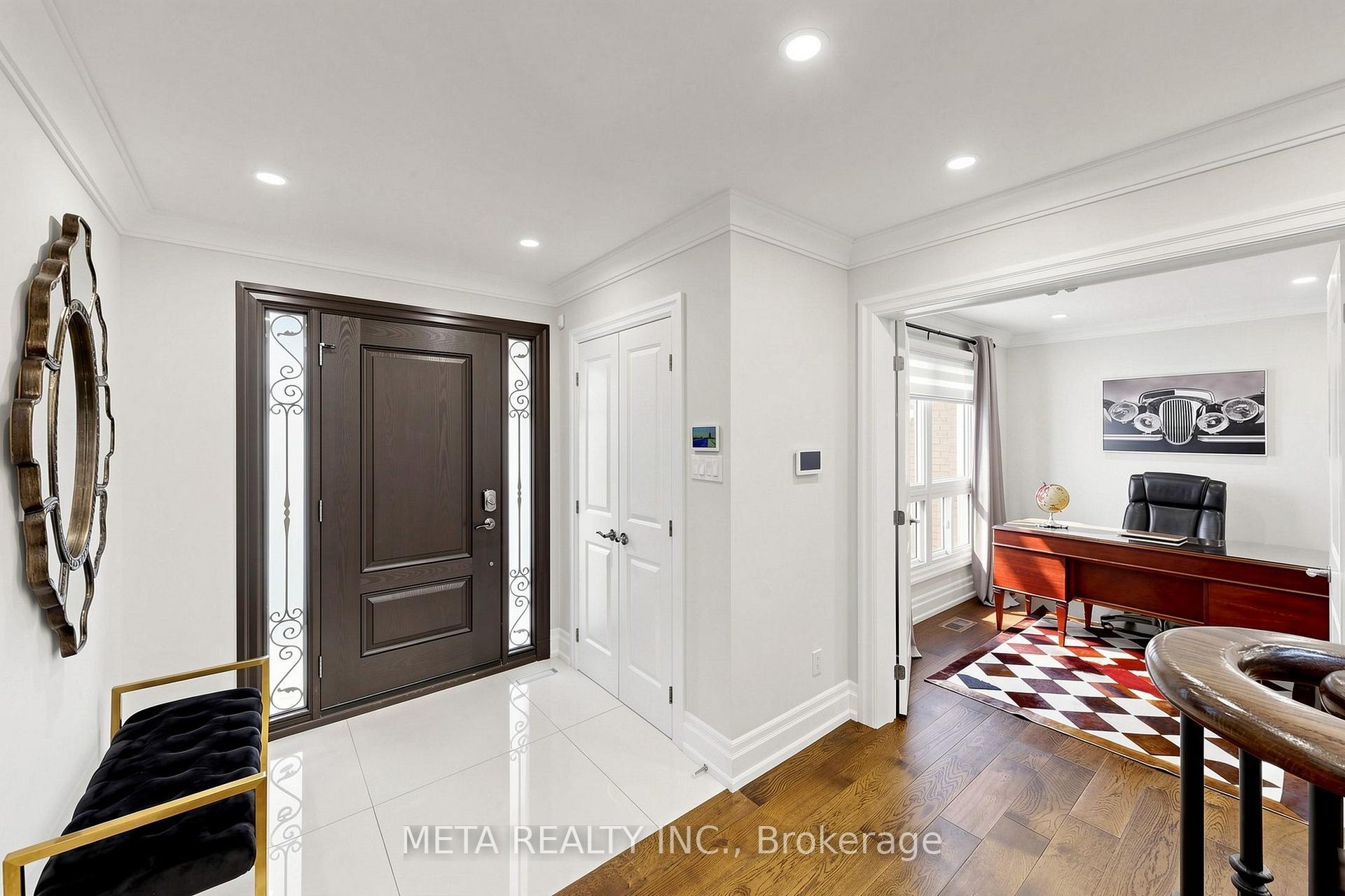 Photo 3 of 431 Kerrybrook Drive, Richmond Hill, Mill Pond — HOMEH