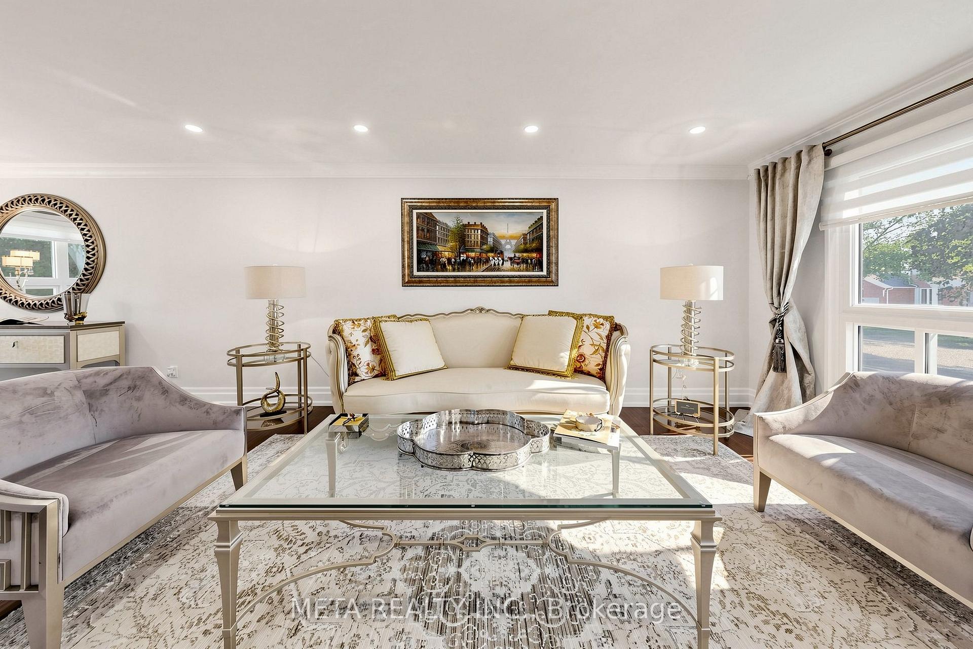Photo 7 of 431 Kerrybrook Drive, Richmond Hill, Mill Pond — HOMEH