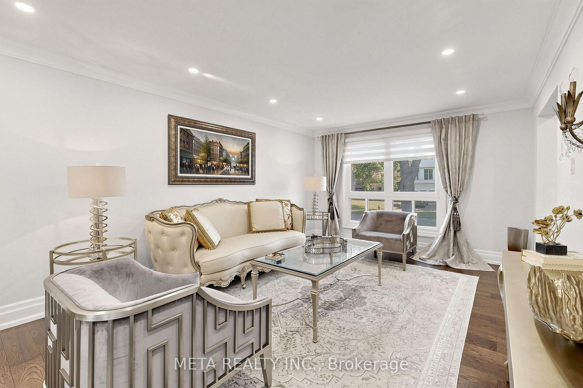 Photo 8 of 431 Kerrybrook Drive, Richmond Hill, Mill Pond — HOMEH
