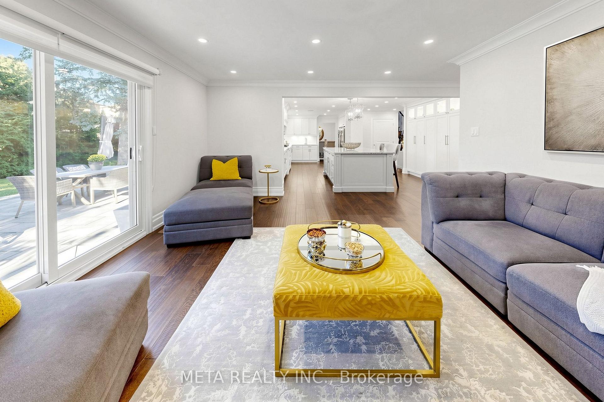 Photo 15 of 431 Kerrybrook Drive, Richmond Hill, Mill Pond — HOMEH
