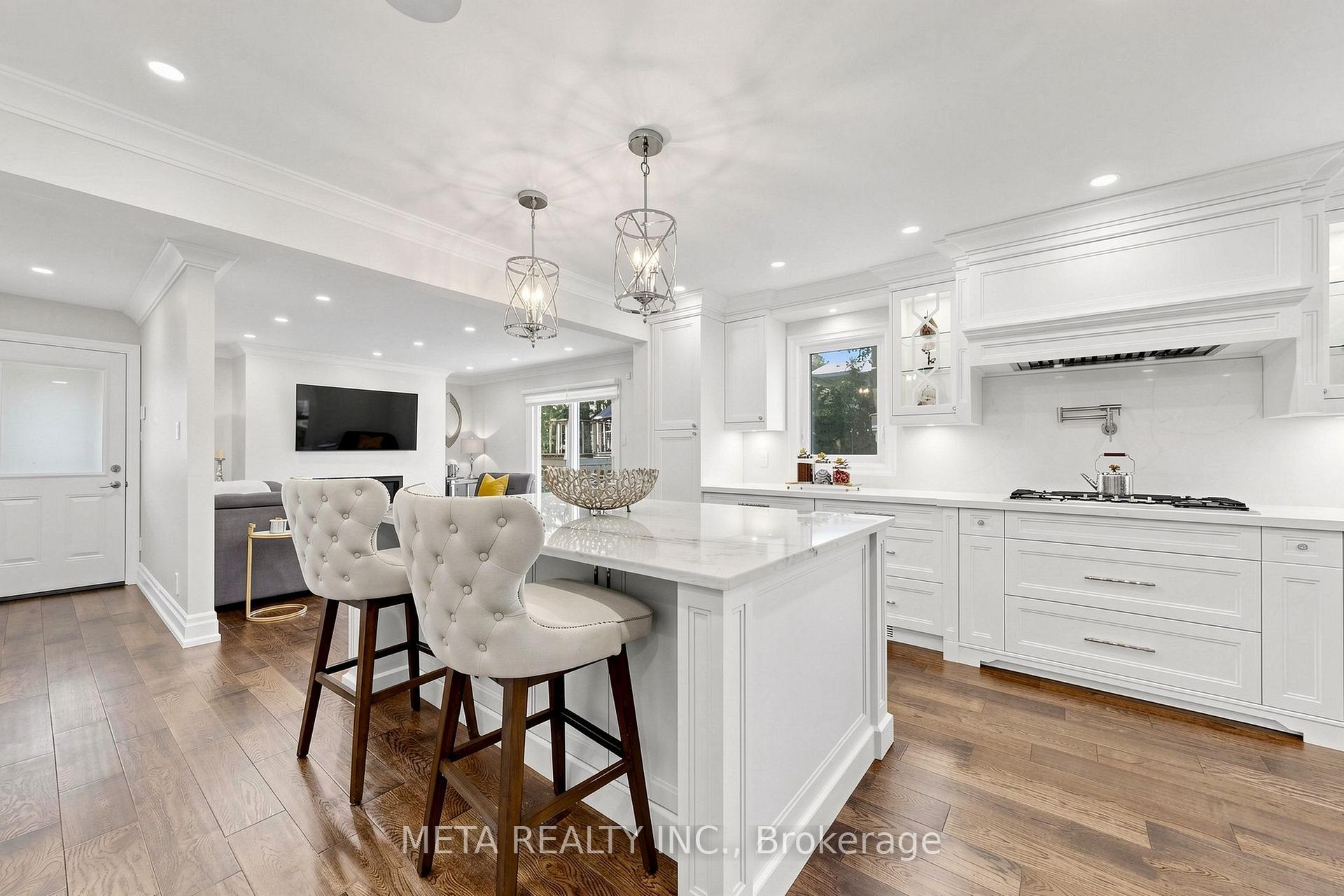 Photo 17 of 431 Kerrybrook Drive, Richmond Hill, Mill Pond — HOMEH