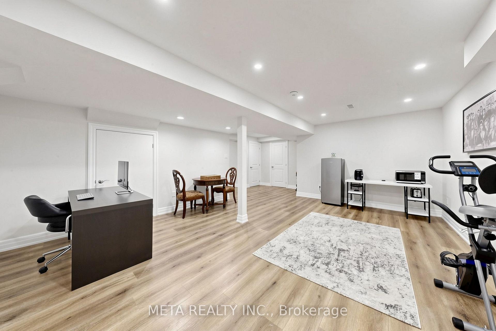Photo 39 of 431 Kerrybrook Drive, Richmond Hill, Mill Pond — HOMEH