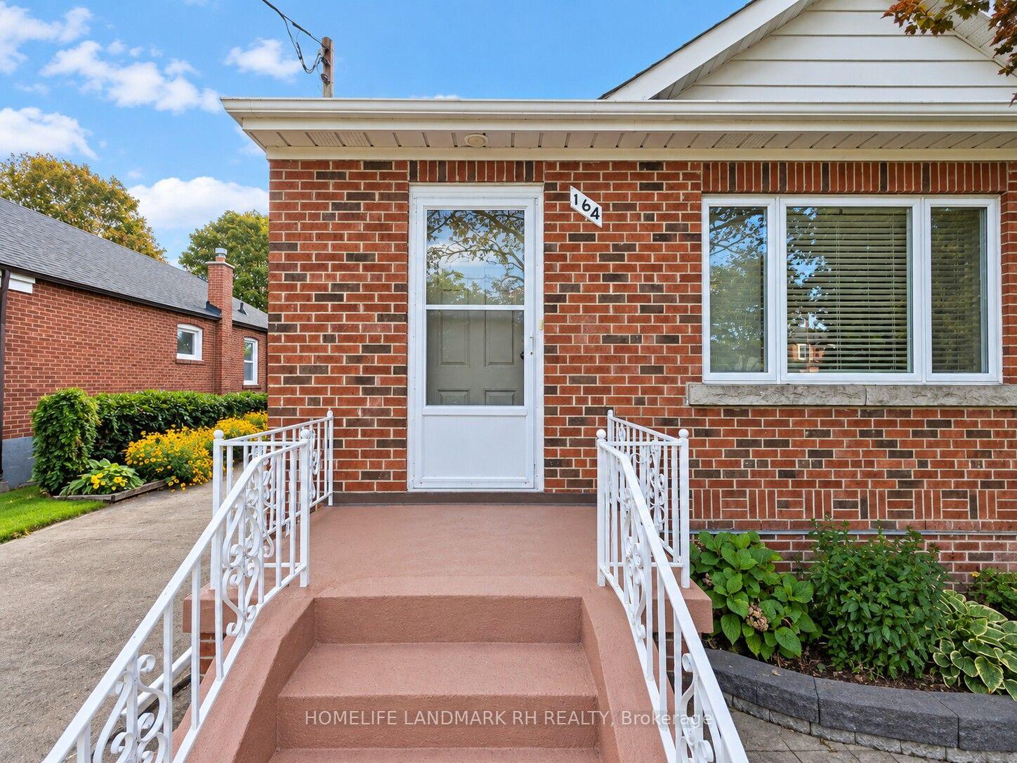Photo 2 of 164 Marchington Circle, Scarborough, Wexford-Maryvale — HOMEH