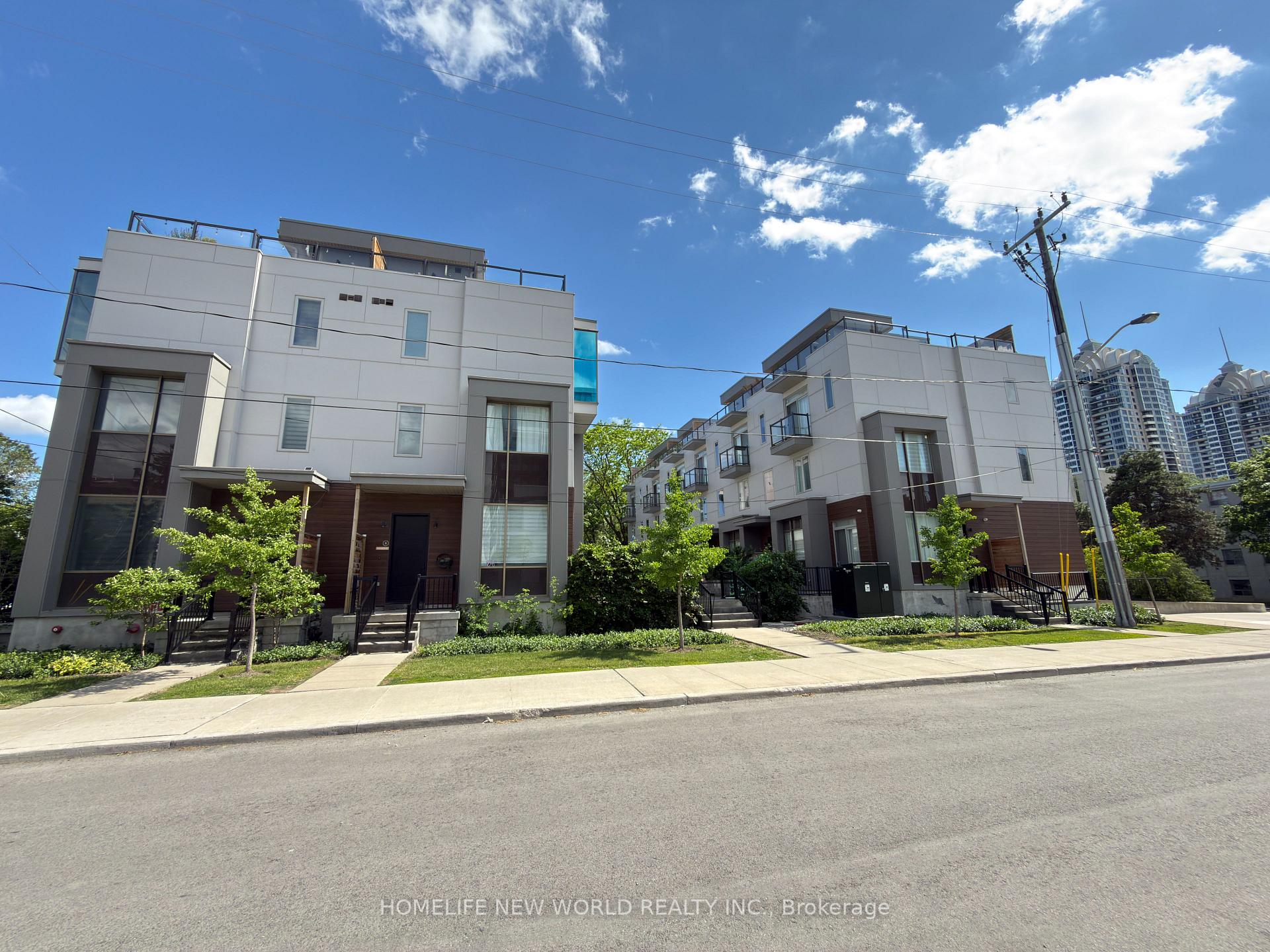 Photo 1 of Unit 2, 25 Dervock Crescent, North York, Bayview Village — HOMEH