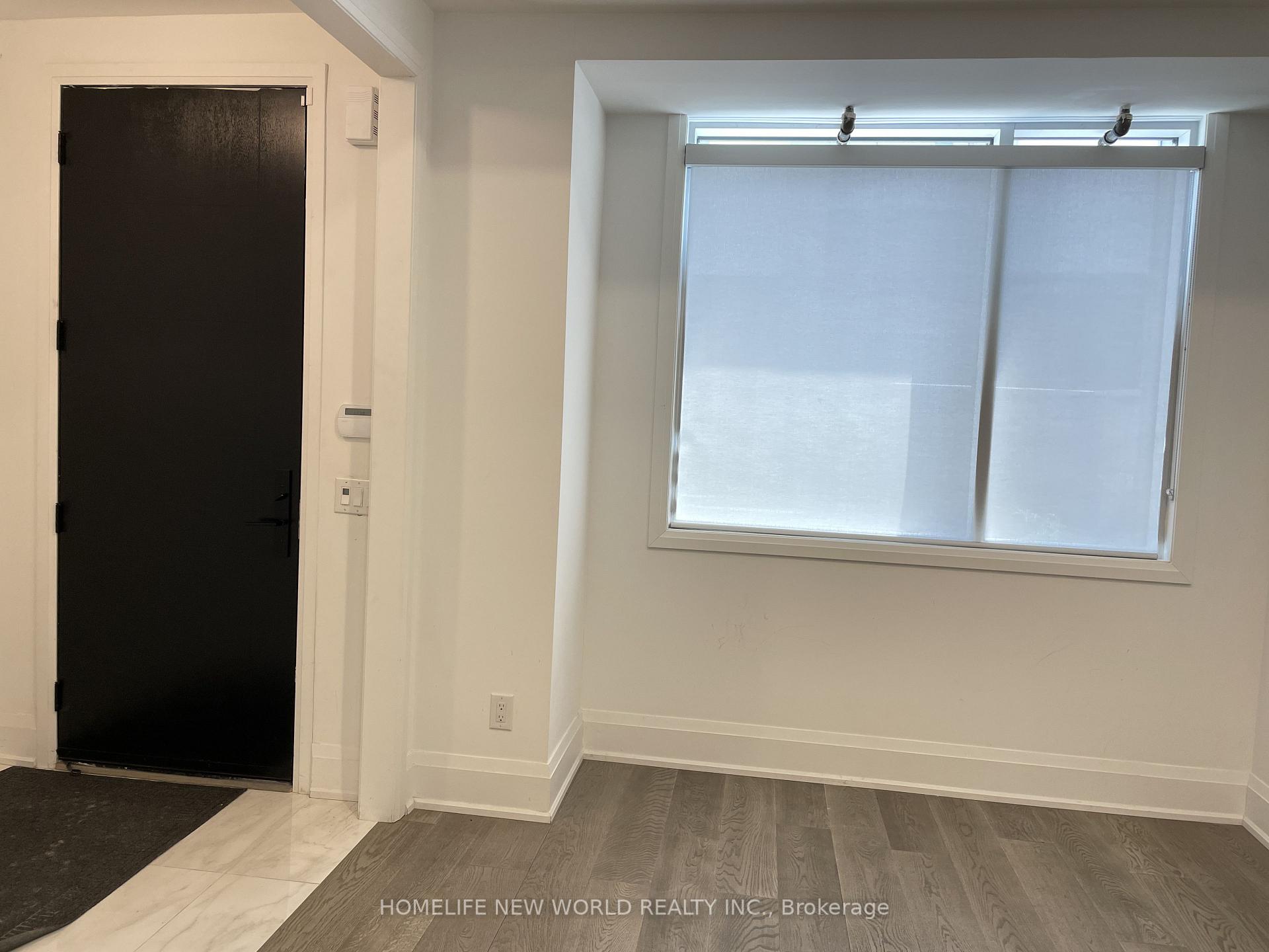Photo 8 of Unit 2, 25 Dervock Crescent, North York, Bayview Village — HOMEH