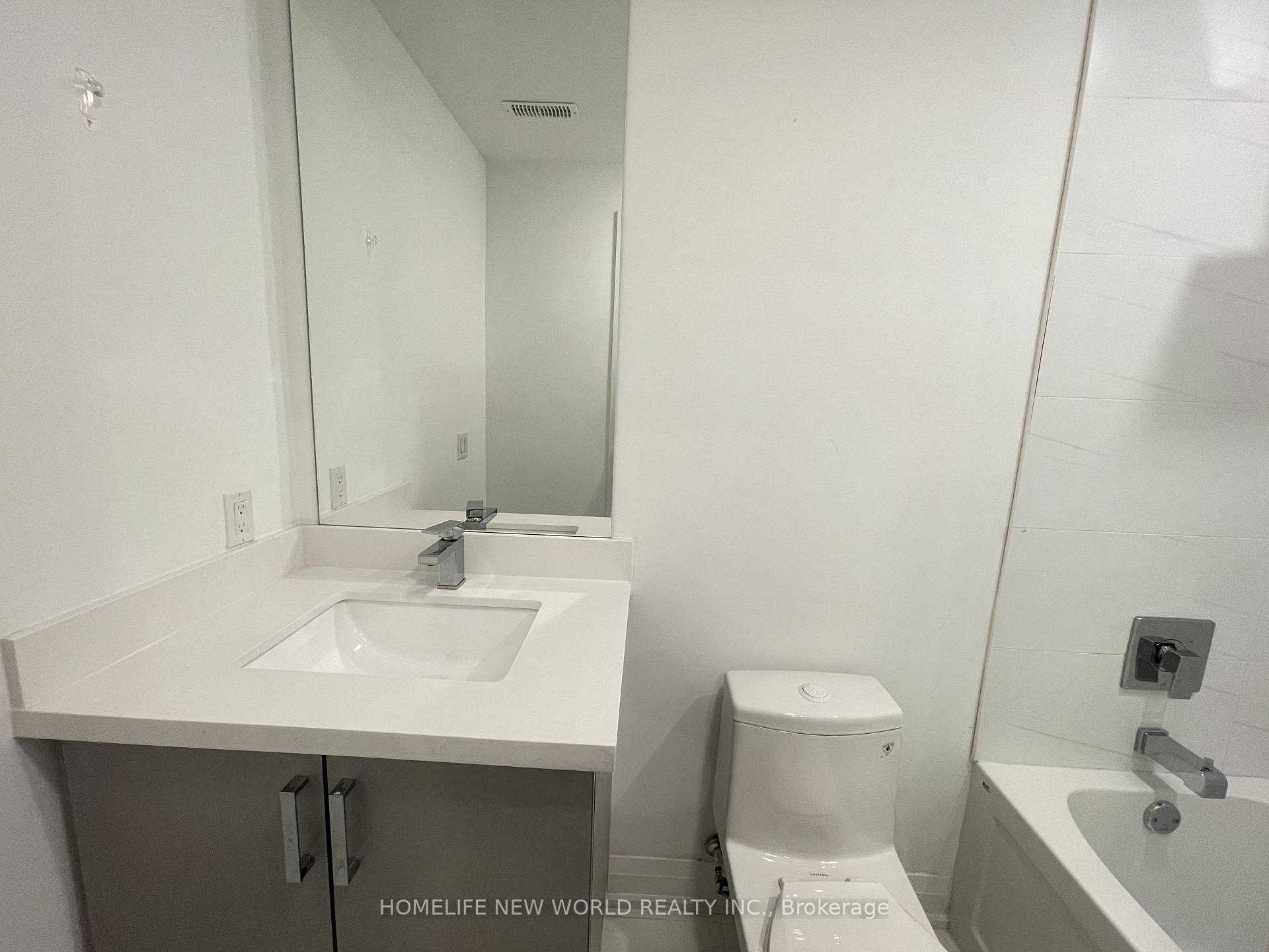 Photo 18 of Unit 2, 25 Dervock Crescent, North York, Bayview Village — HOMEH