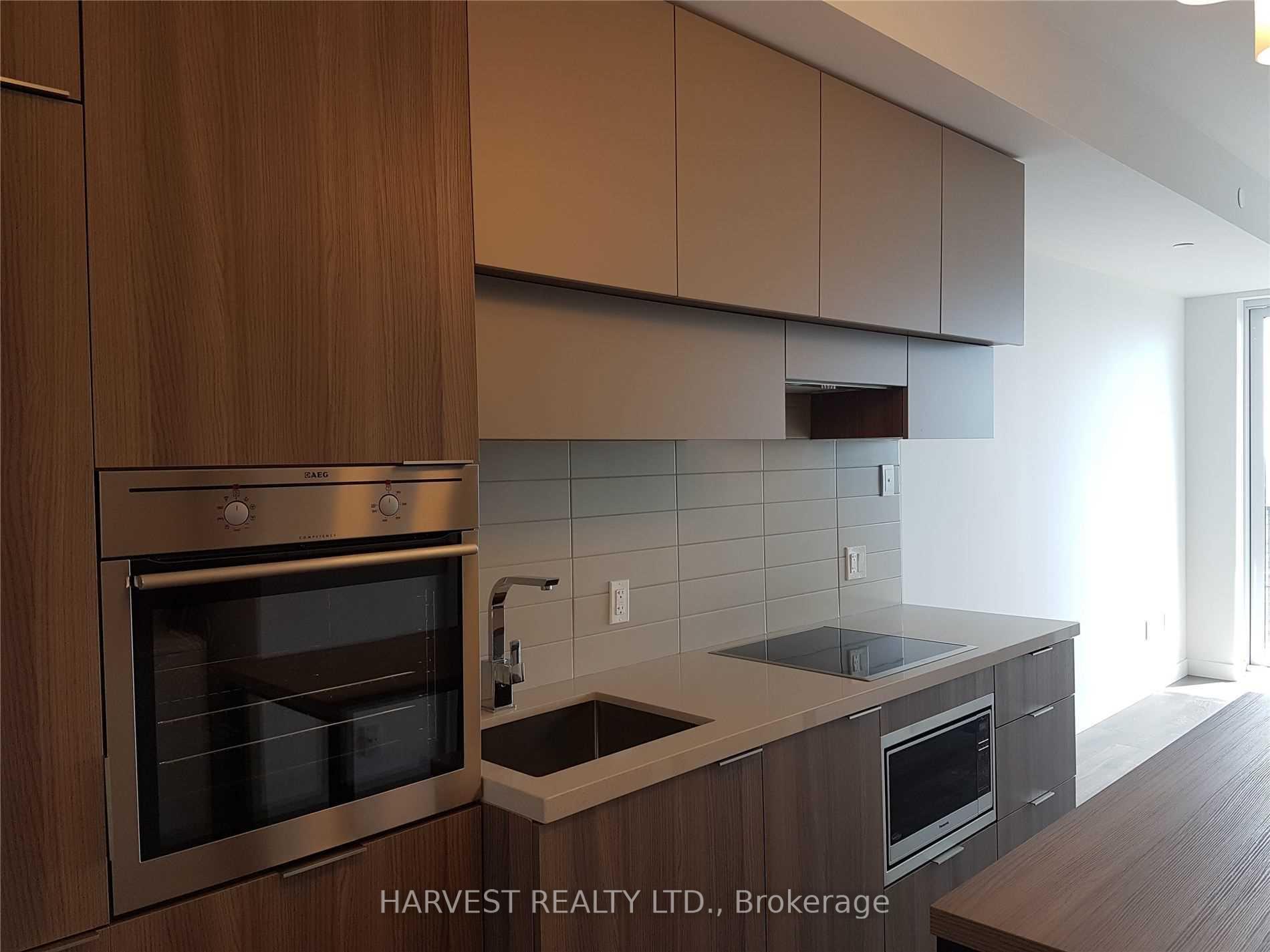 Photo 9 of Unit 5010, 8 Eglinton Avenue E, Toronto, Mount Pleasant West — HOMEH
