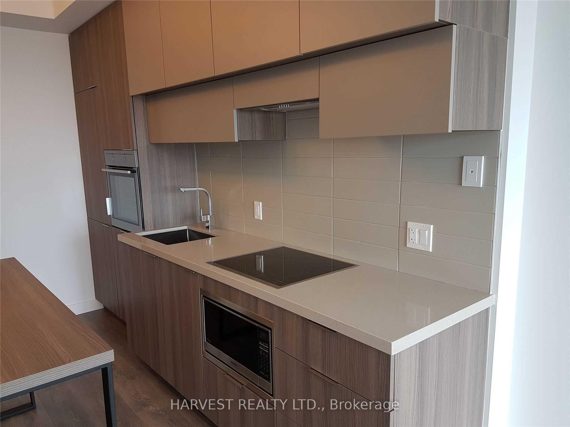 Photo 10 of Unit 5010, 8 Eglinton Avenue E, Toronto, Mount Pleasant West — HOMEH