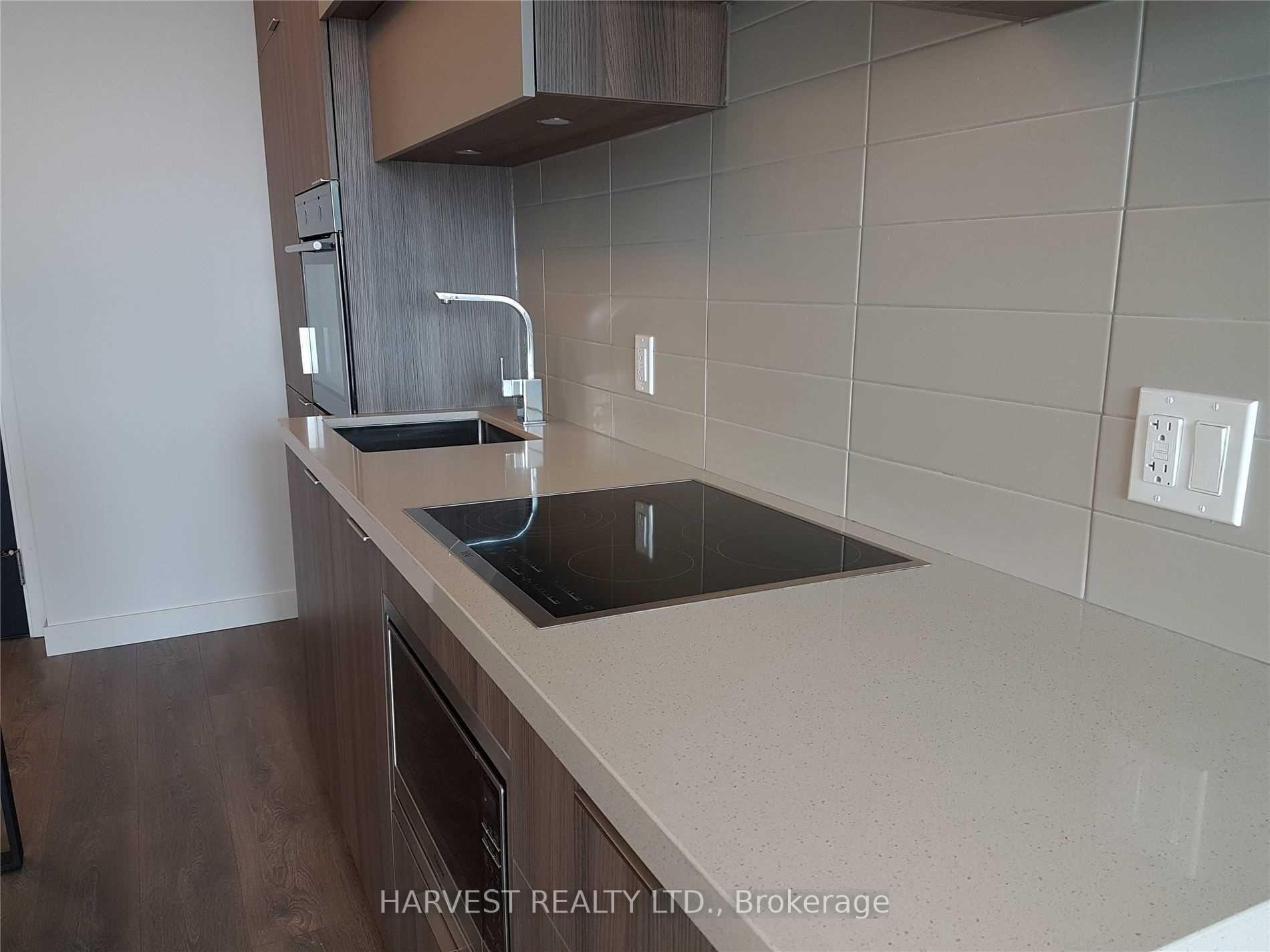 Photo 11 of Unit 5010, 8 Eglinton Avenue E, Toronto, Mount Pleasant West — HOMEH
