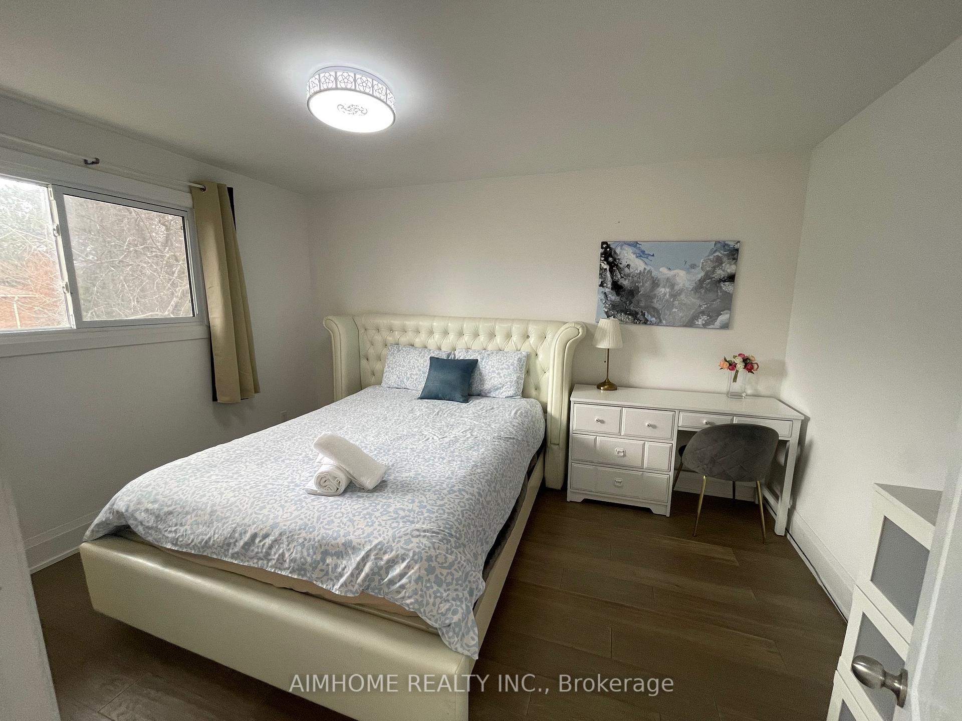 Photo 9 of Unit Main, 166 Fincham Avenue, Markham, Markham Village — HOMEH
