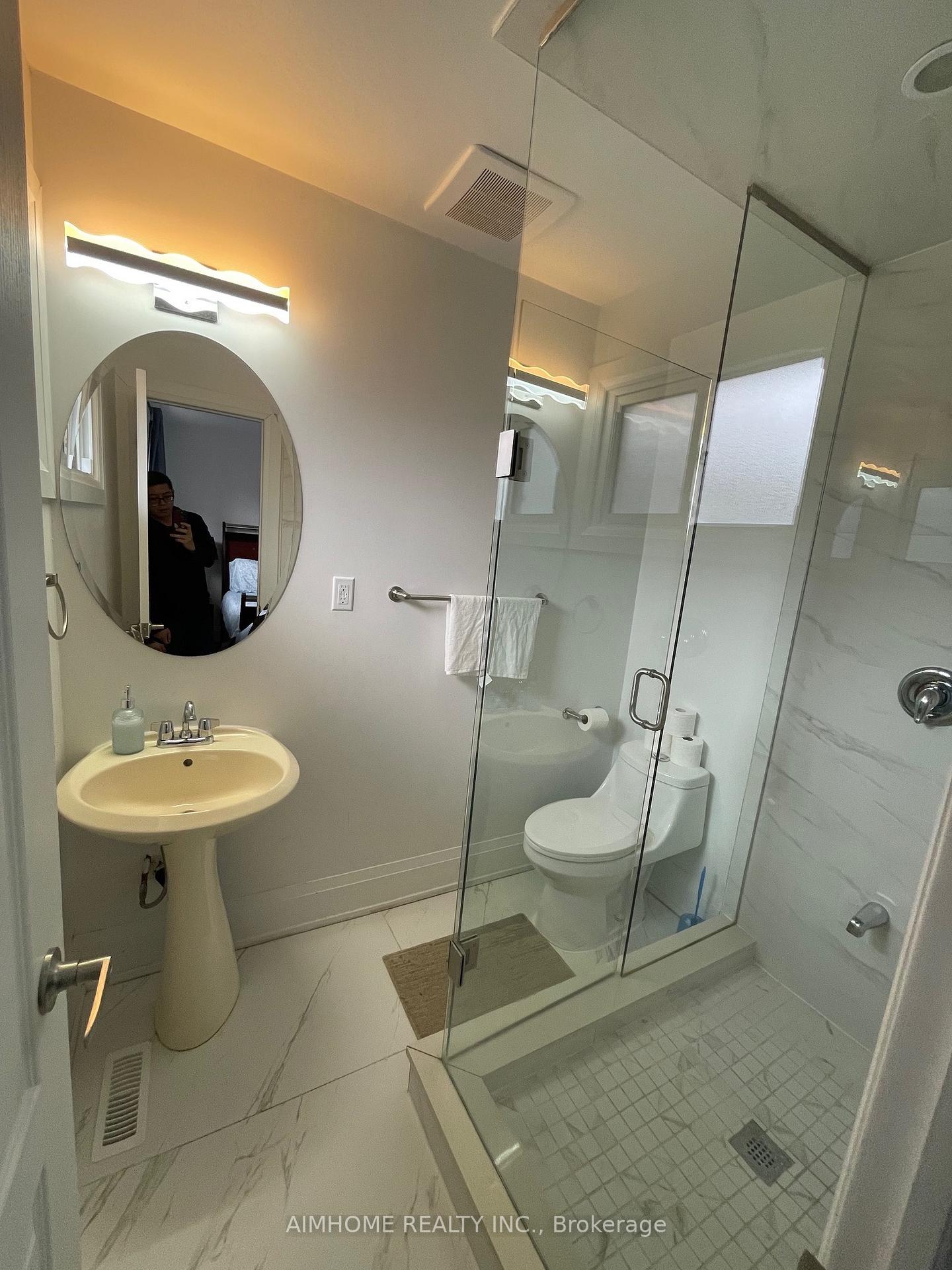 Photo 12 of Unit Main, 166 Fincham Avenue, Markham, Markham Village — HOMEH