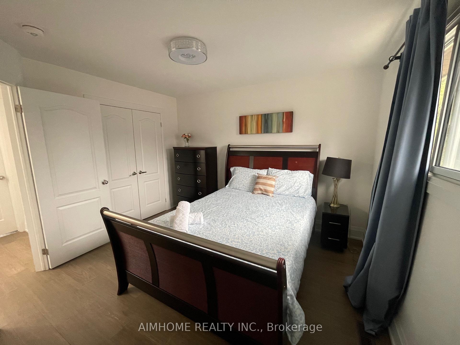 Photo 13 of Unit Main, 166 Fincham Avenue, Markham, Markham Village — HOMEH