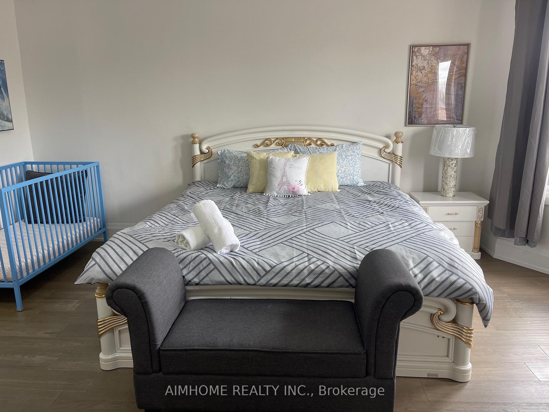 Photo 19 of Unit Main, 166 Fincham Avenue, Markham, Markham Village — HOMEH