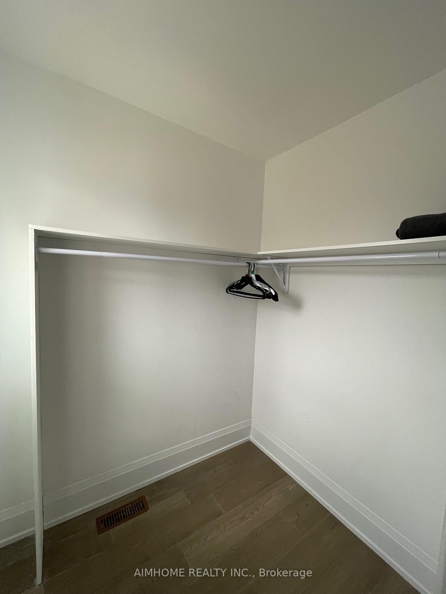 Photo 20 of Unit Main, 166 Fincham Avenue, Markham, Markham Village — HOMEH