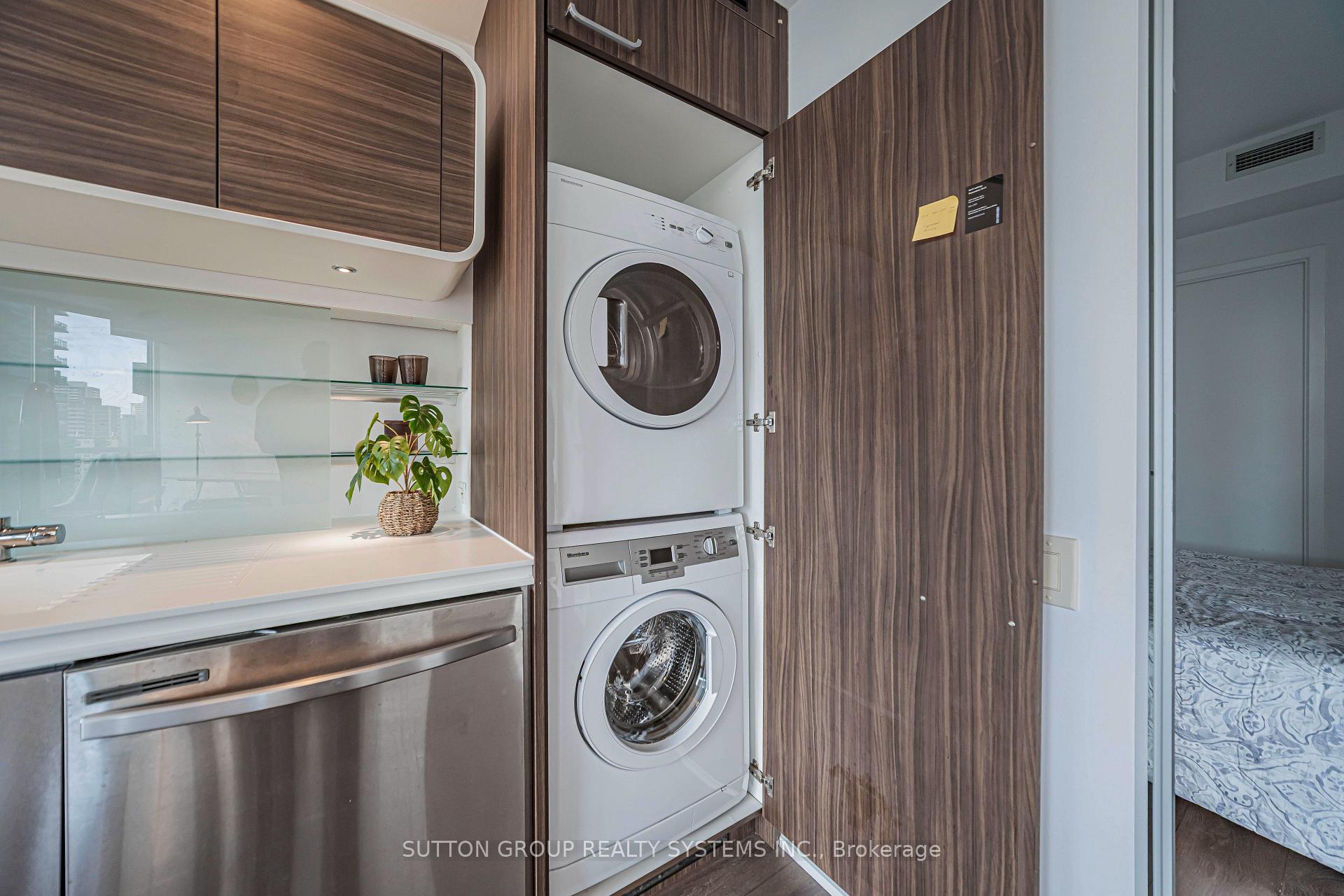 Photo 15 of Unit 1115, 45 Charles Street E, Toronto, Church-Yonge Corridor — HOMEH