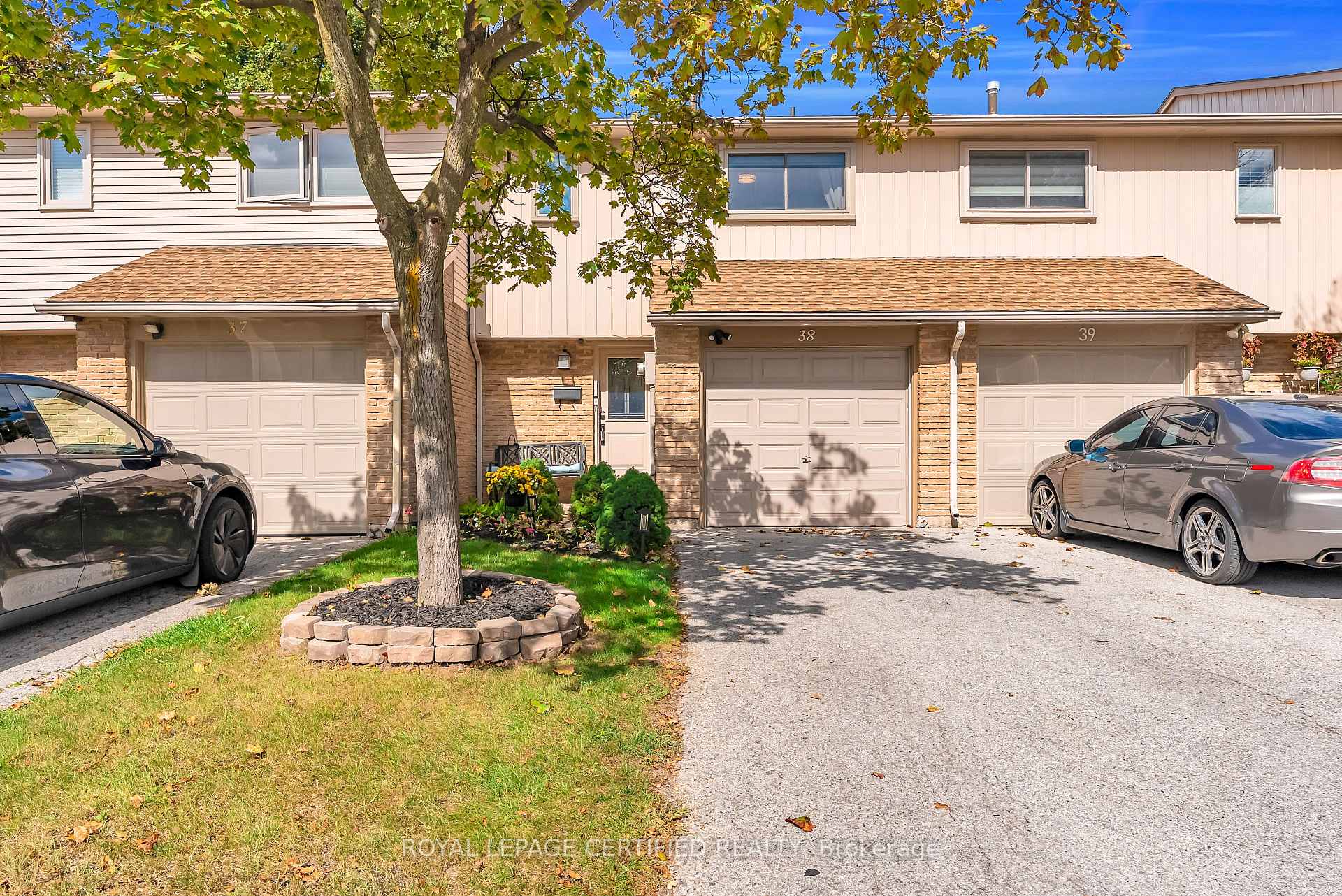 Front of Unit 38, 1532 Lancaster Drive