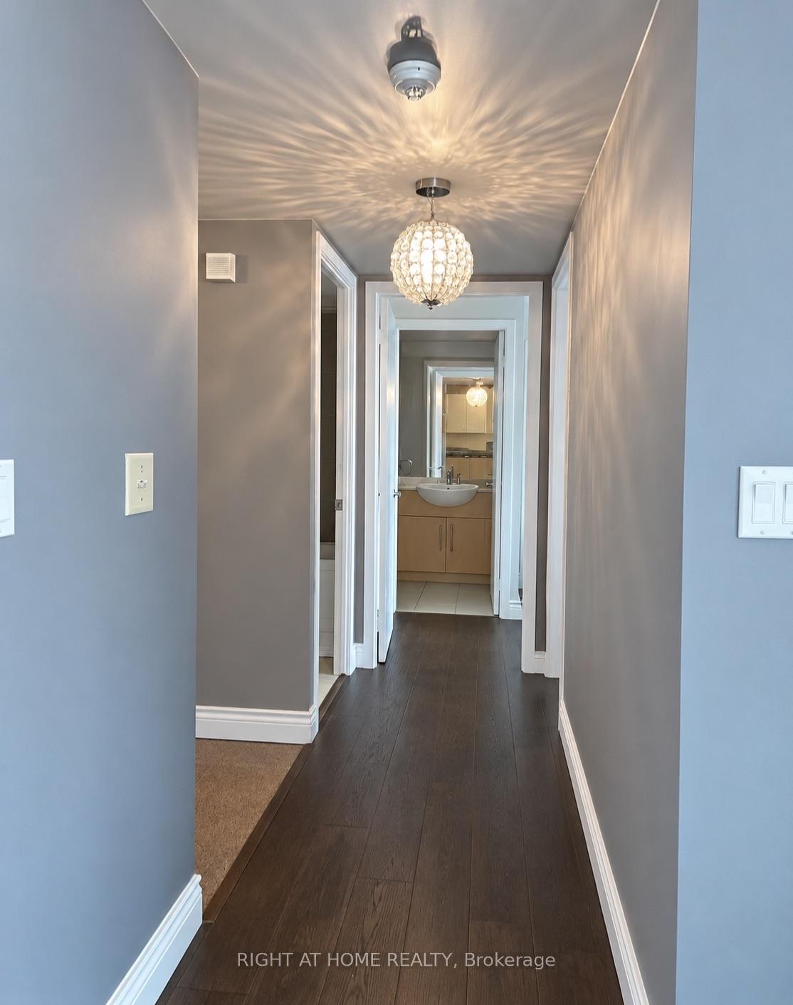 Photo 5 of Unit 503, 381 Front Street W, Toronto, Waterfront Communities — HOMEH