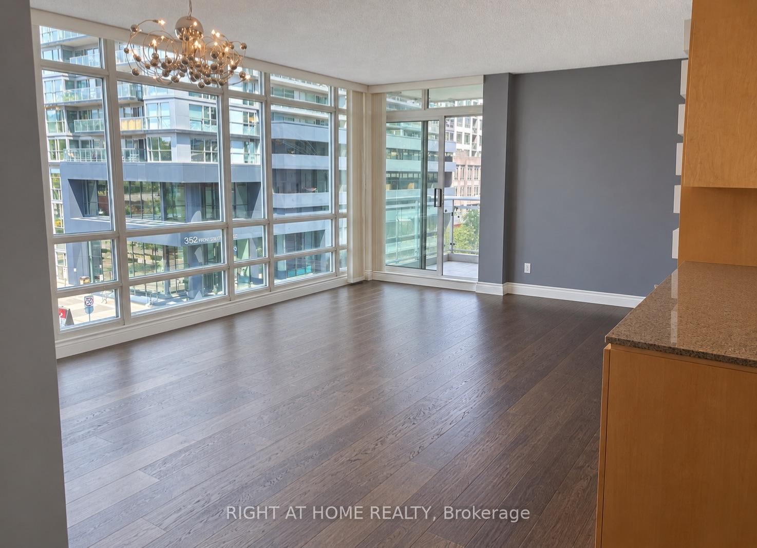 Photo 6 of Unit 503, 381 Front Street W, Toronto, Waterfront Communities — HOMEH