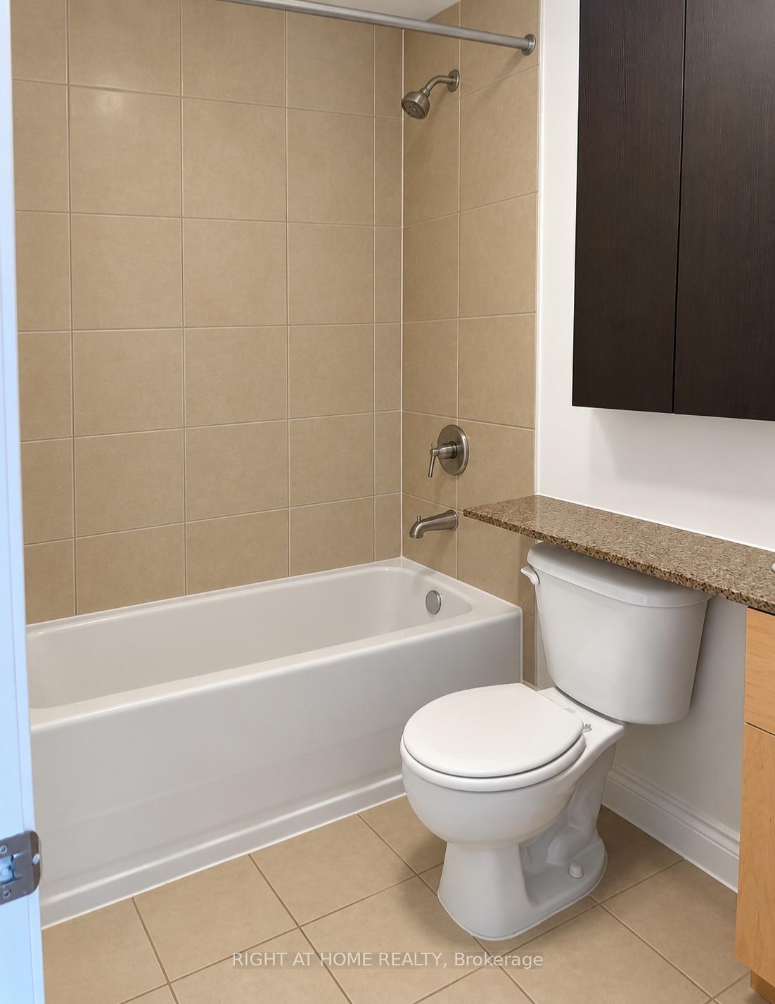 Photo 13 of Unit 503, 381 Front Street W, Toronto, Waterfront Communities — HOMEH