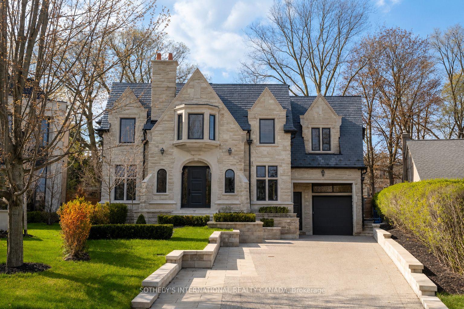 Photo 1 of 92 Arjay Crescent, North York, Bridle Path-Sunnybrook-York Mills — HOMEH