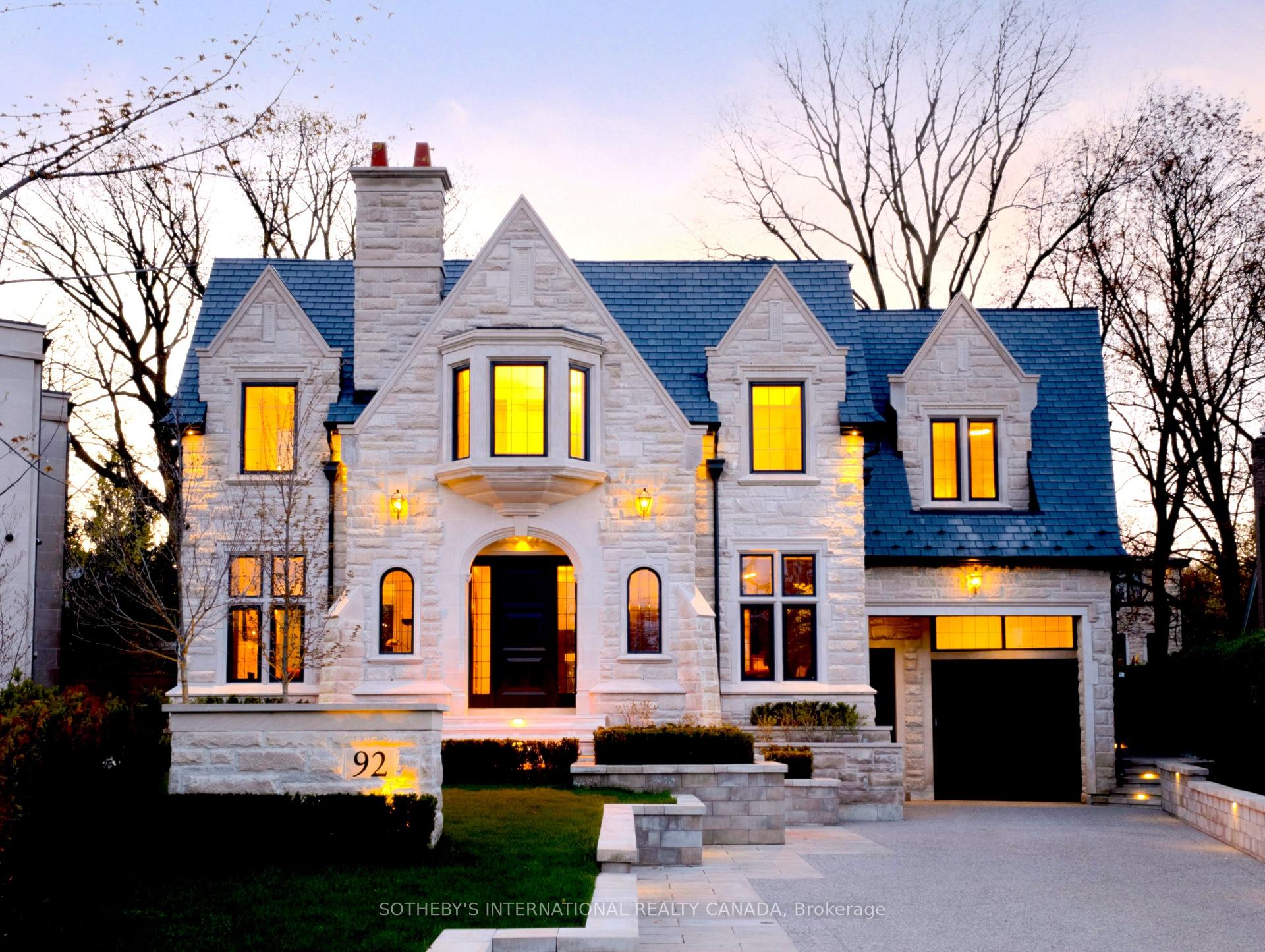 Photo 3 of 92 Arjay Crescent, North York, Bridle Path-Sunnybrook-York Mills — HOMEH